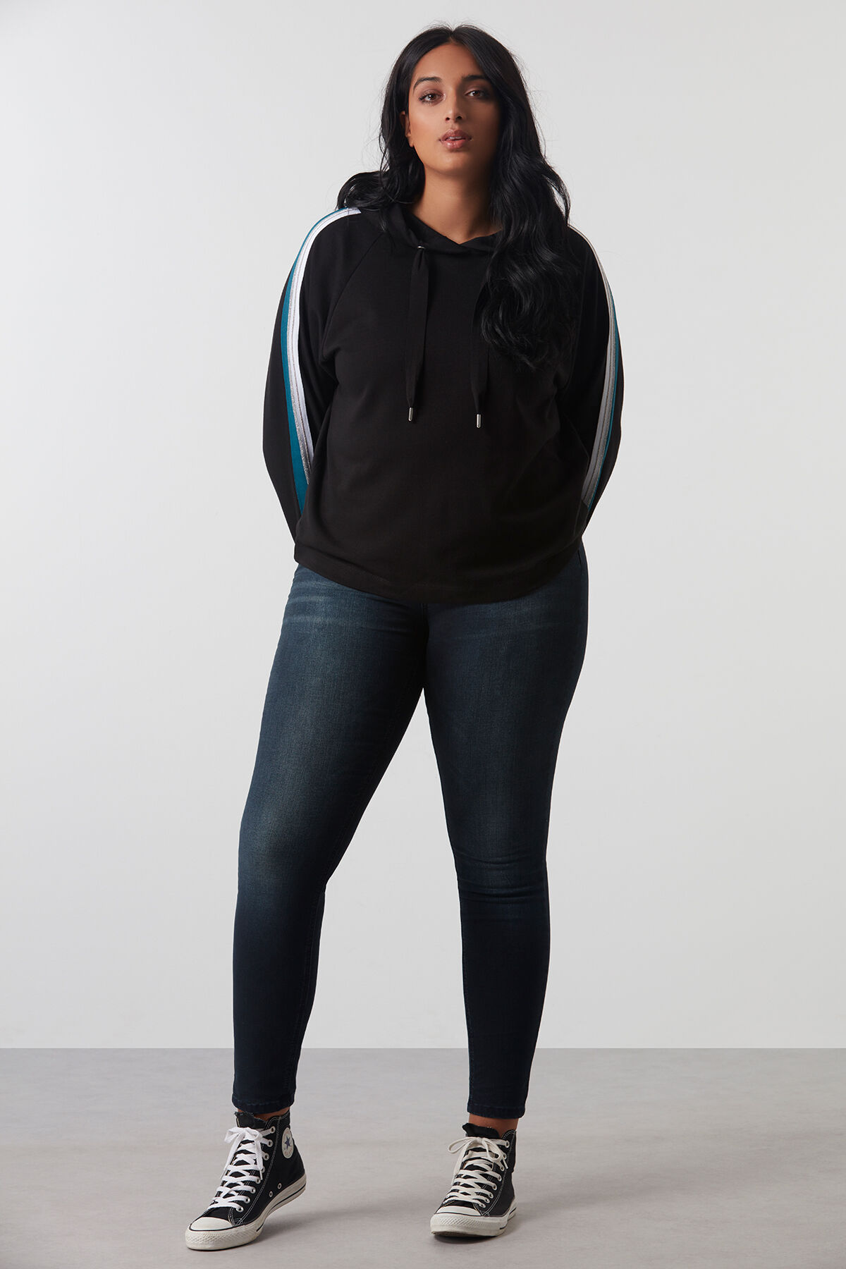 Skinny leg jeans SHAPING image number 4