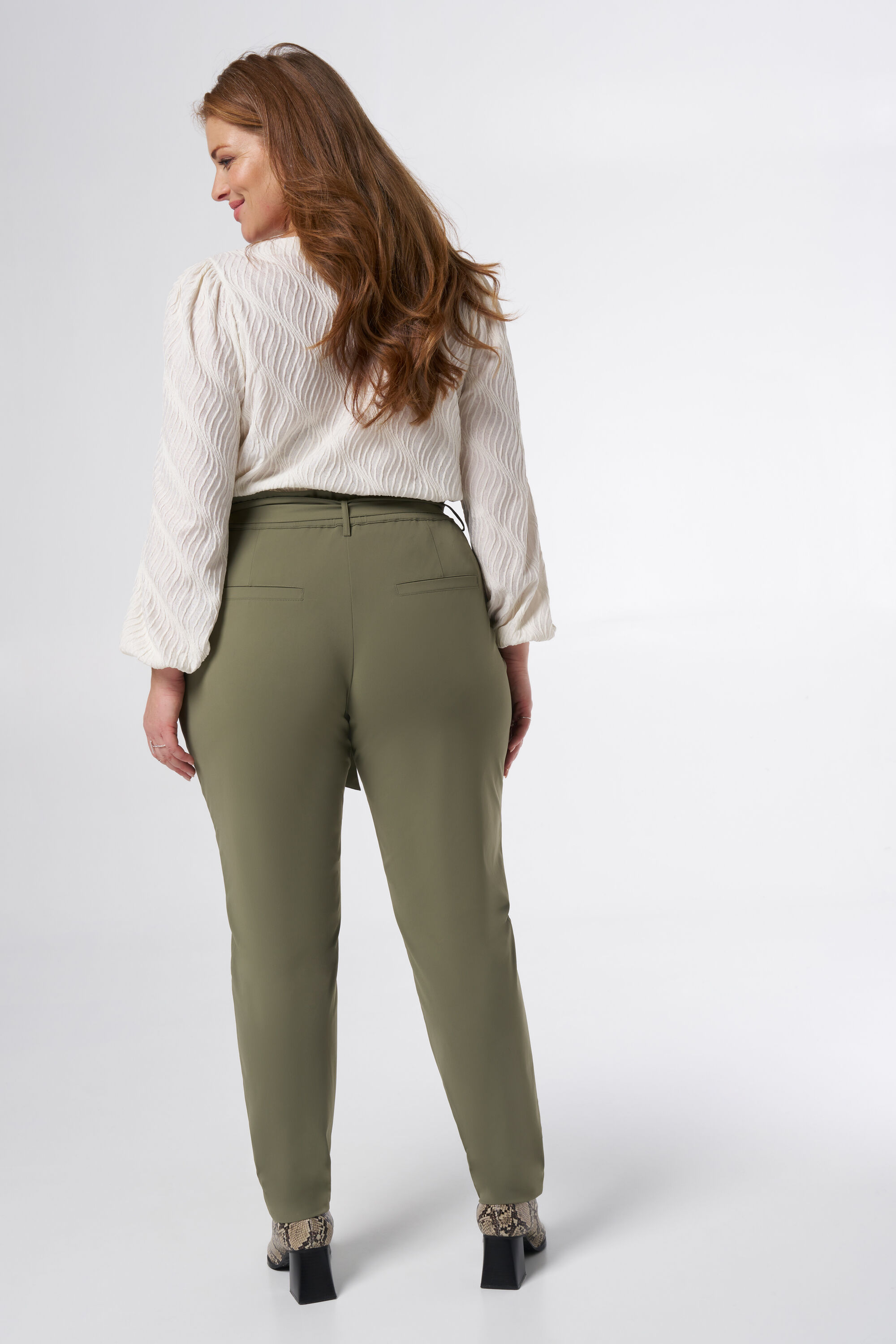 Paperbag broek met stretch image number 3