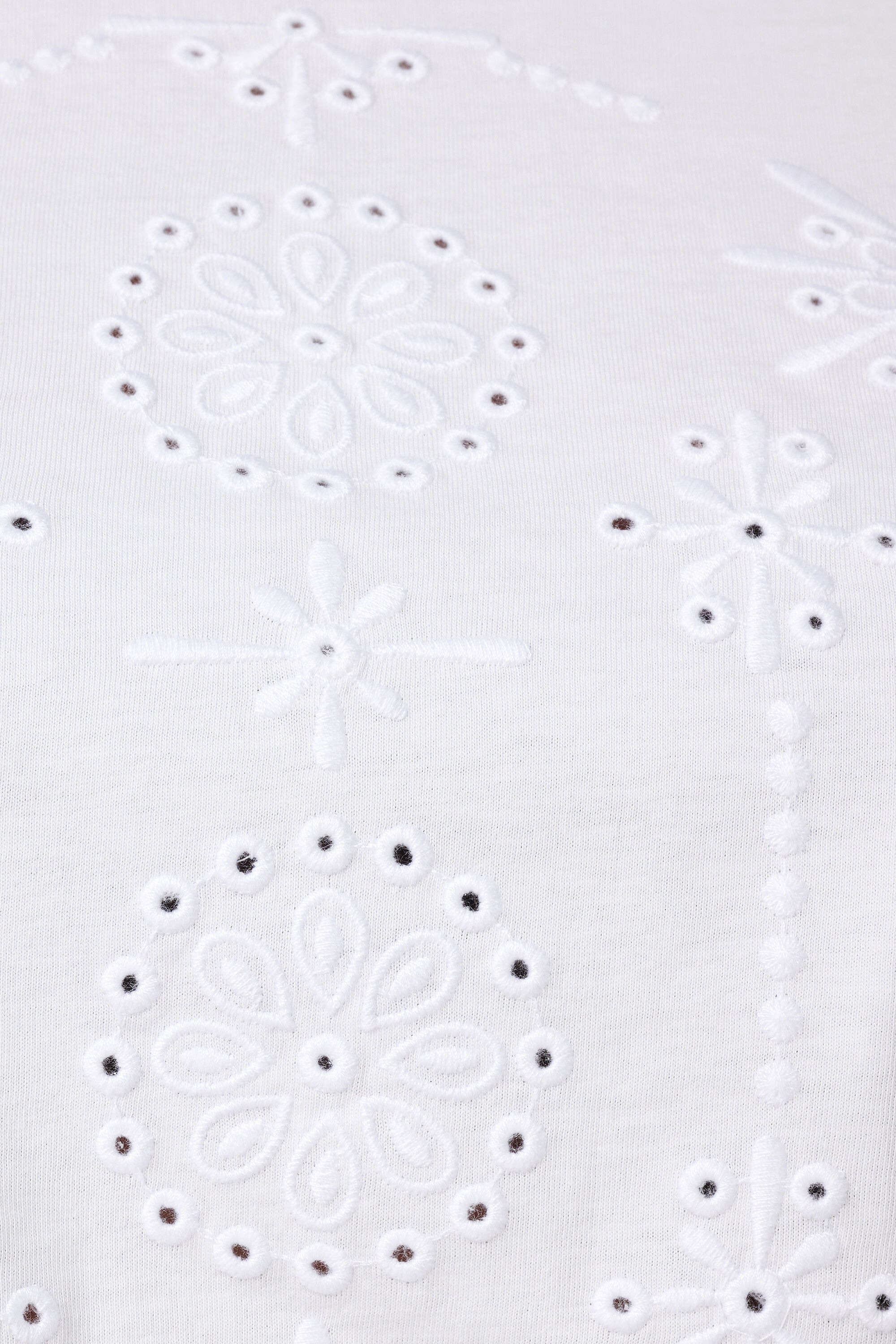 T-shirt met borduursel image number 6