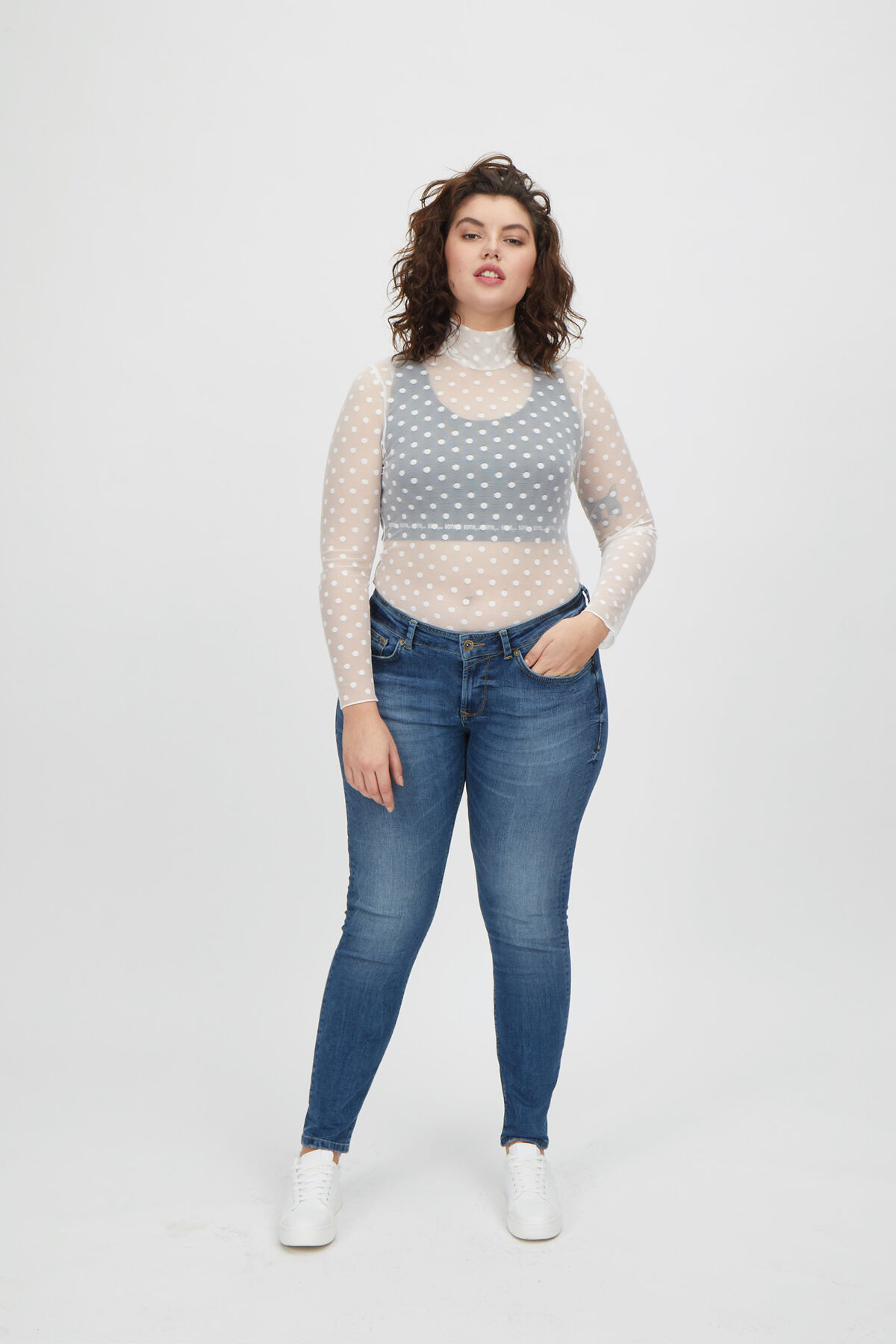 some,... A fit skinny jeans stone image number 3