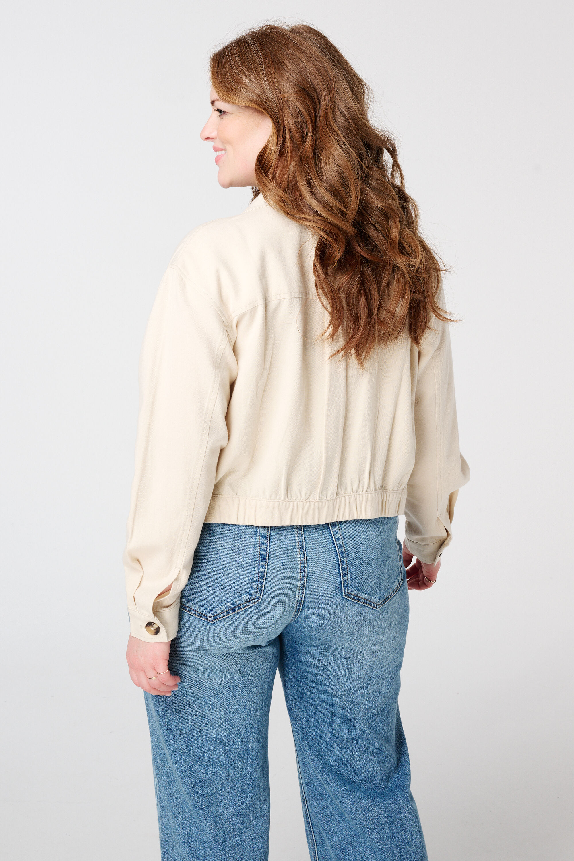 Korte jas met knopen image number 3