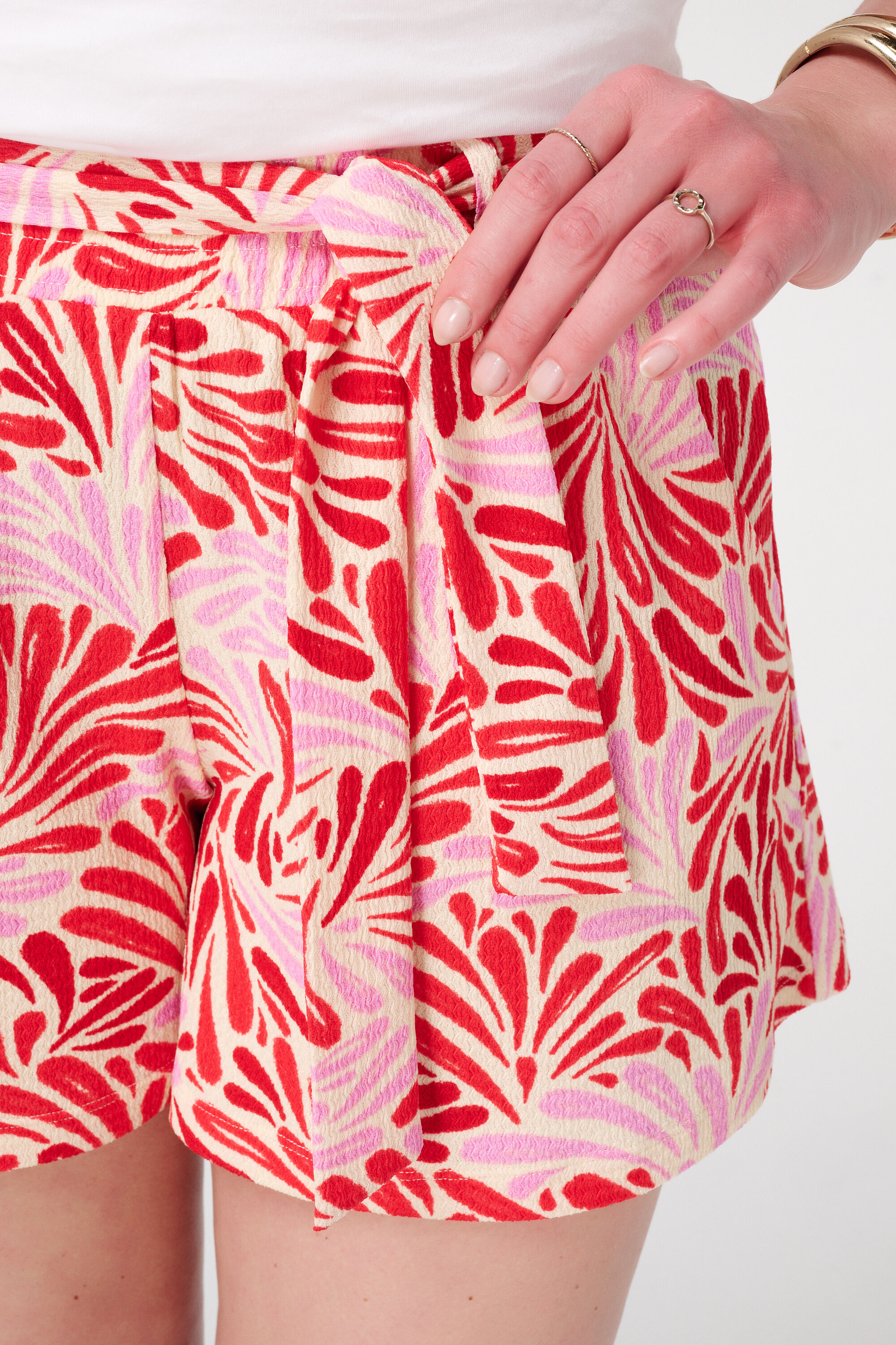 Short met ceintuur image number 4