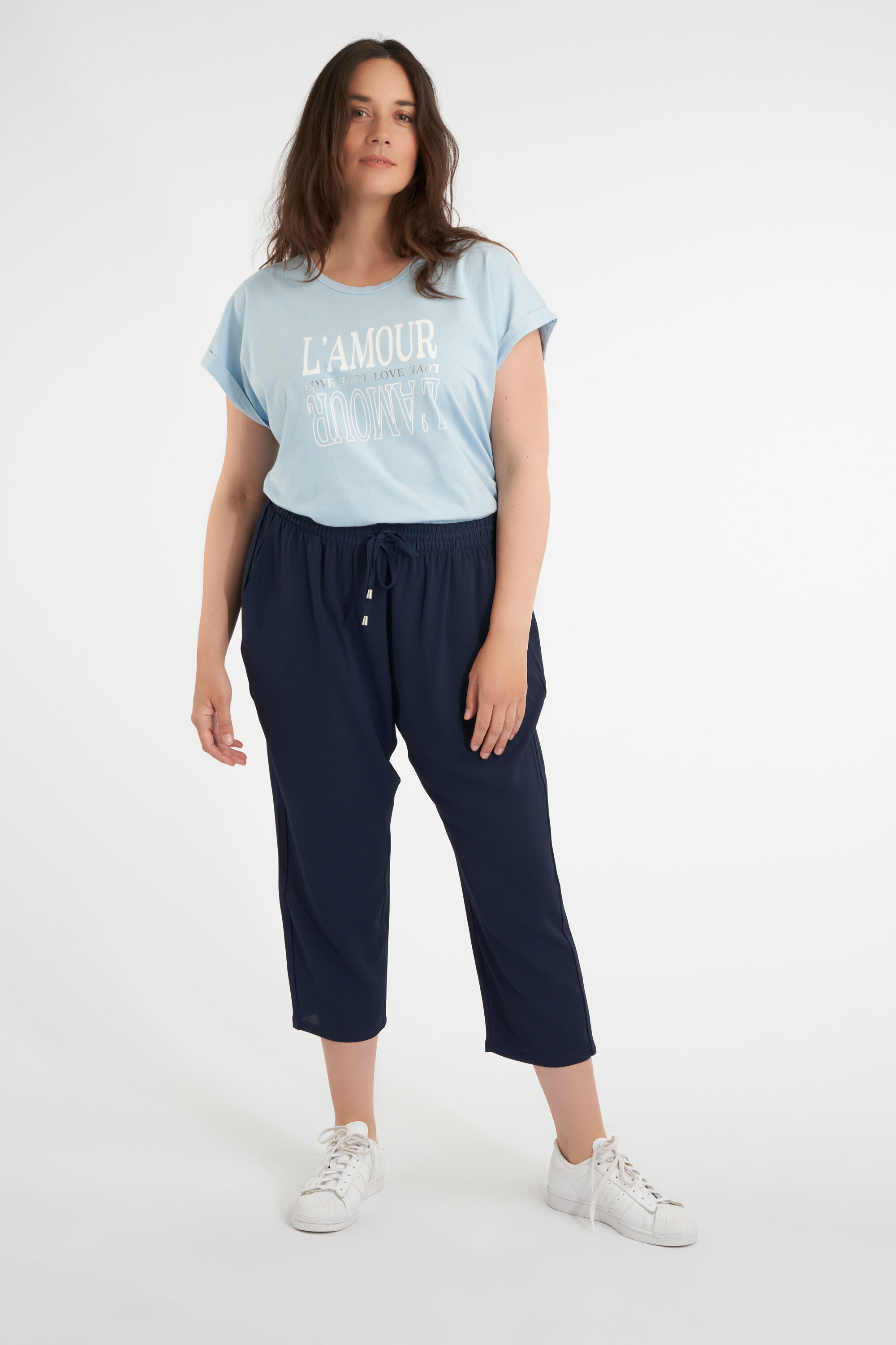 Losvallende 3/4 broek image number 4