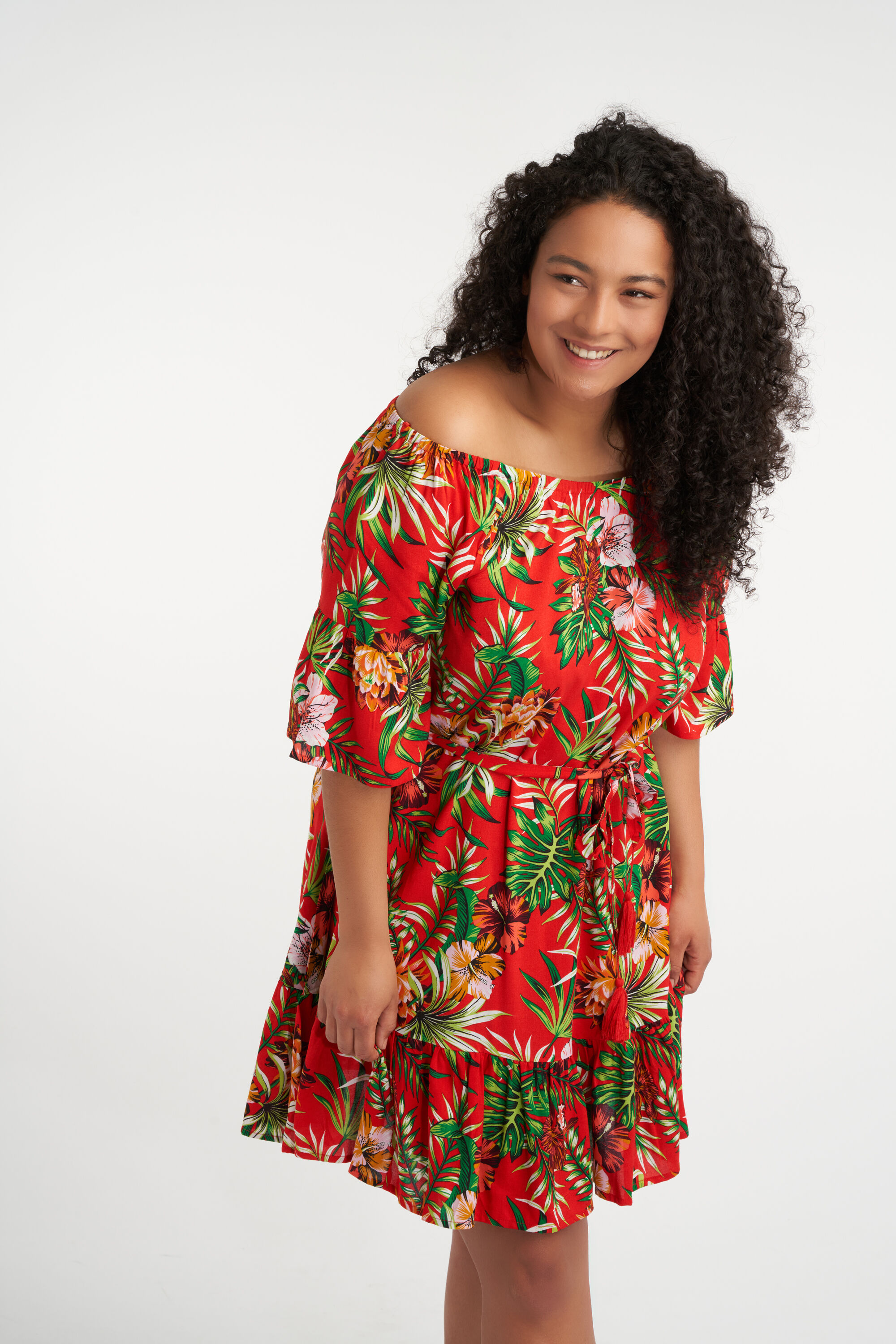 Off shoulder jurk met print image number 6