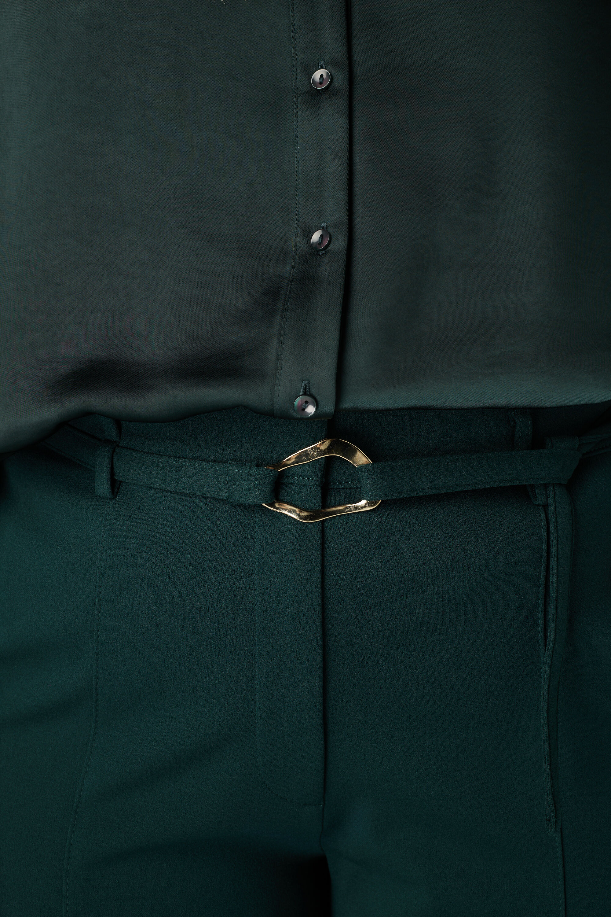 Rechte pantalon met ceintuur image number 4