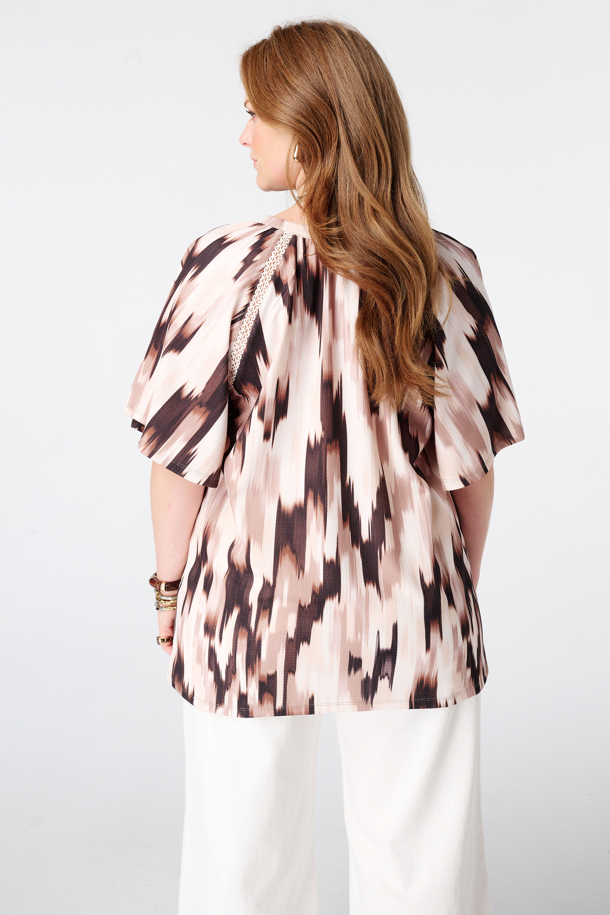 Top met print en v-hals image number 3