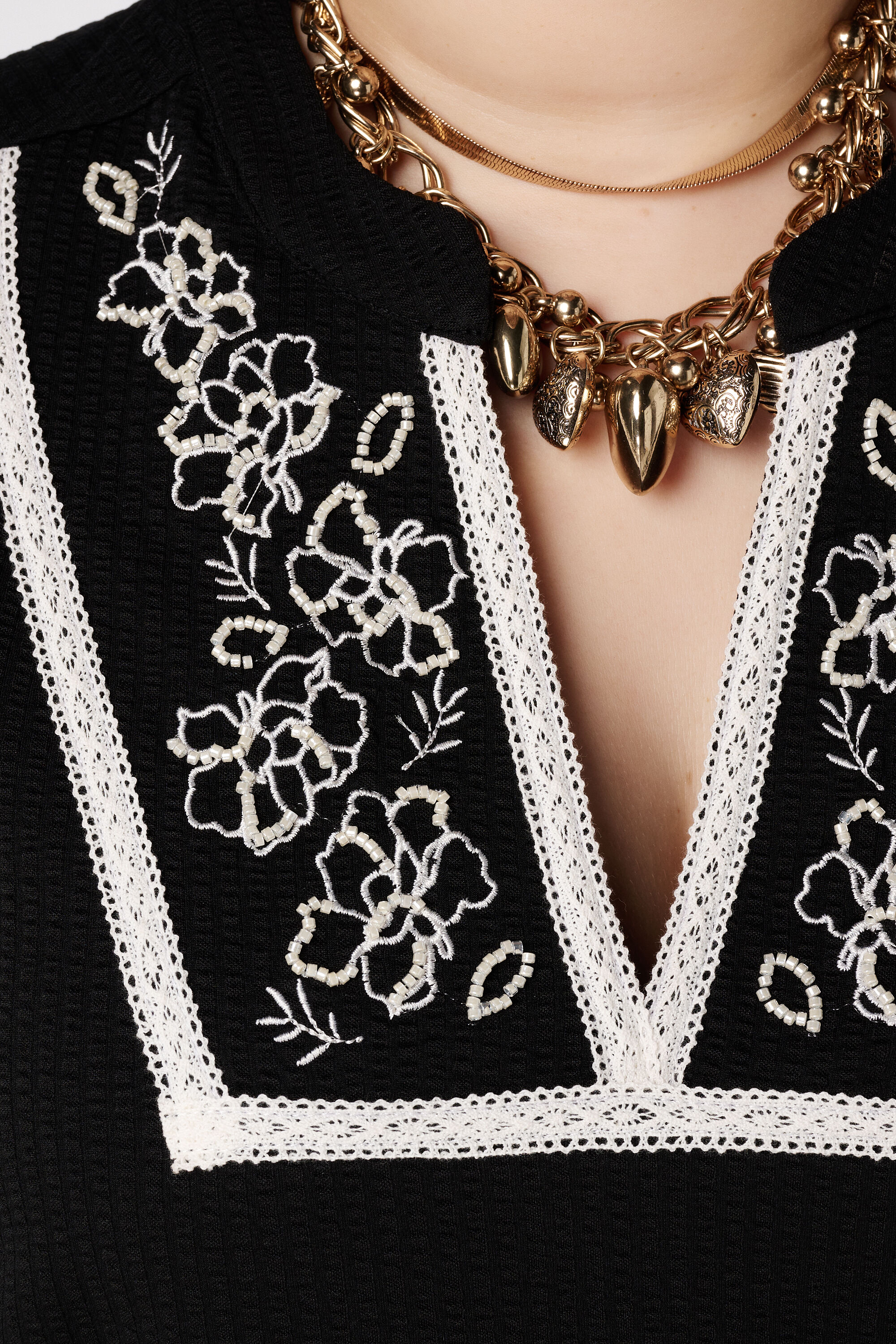 Top met broderie image number 6