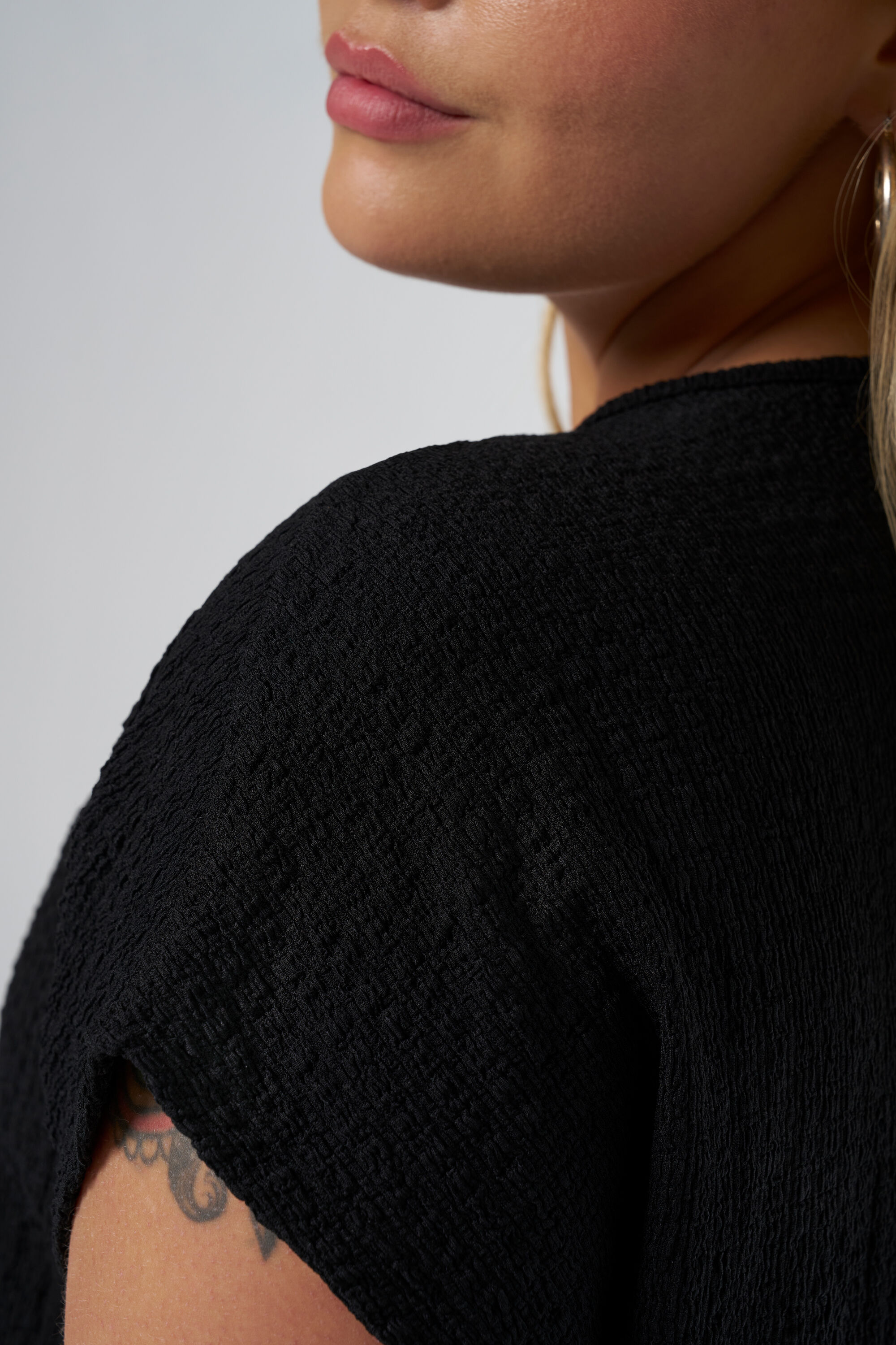 T-shirt met structuur image number 4