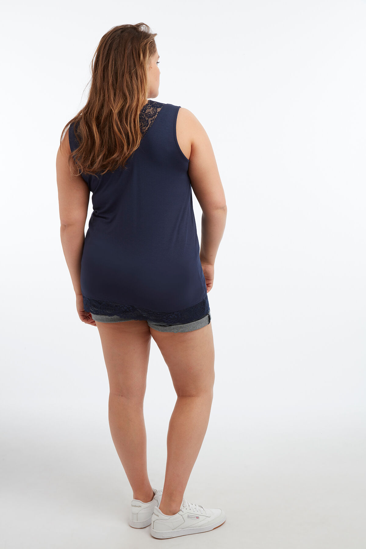 Mouwloze top met kant image number 4