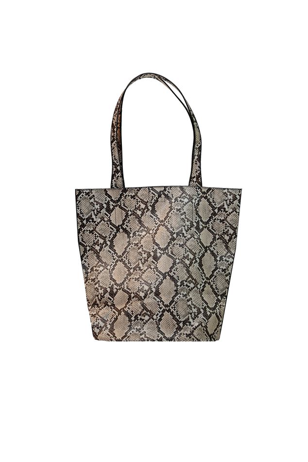 Shopper  image number 1