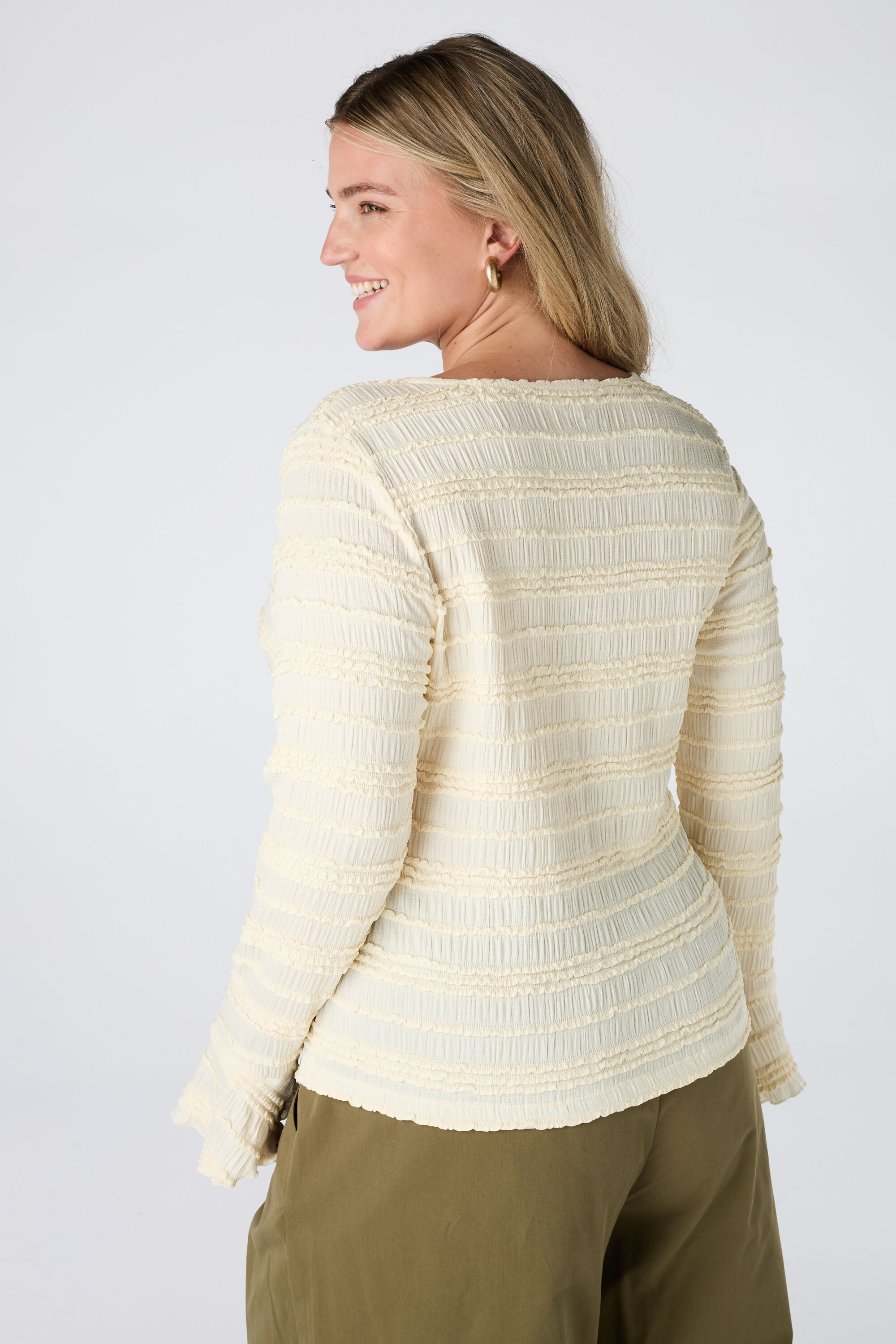 Kanten top met ruffles en trompetmouwen image number 1