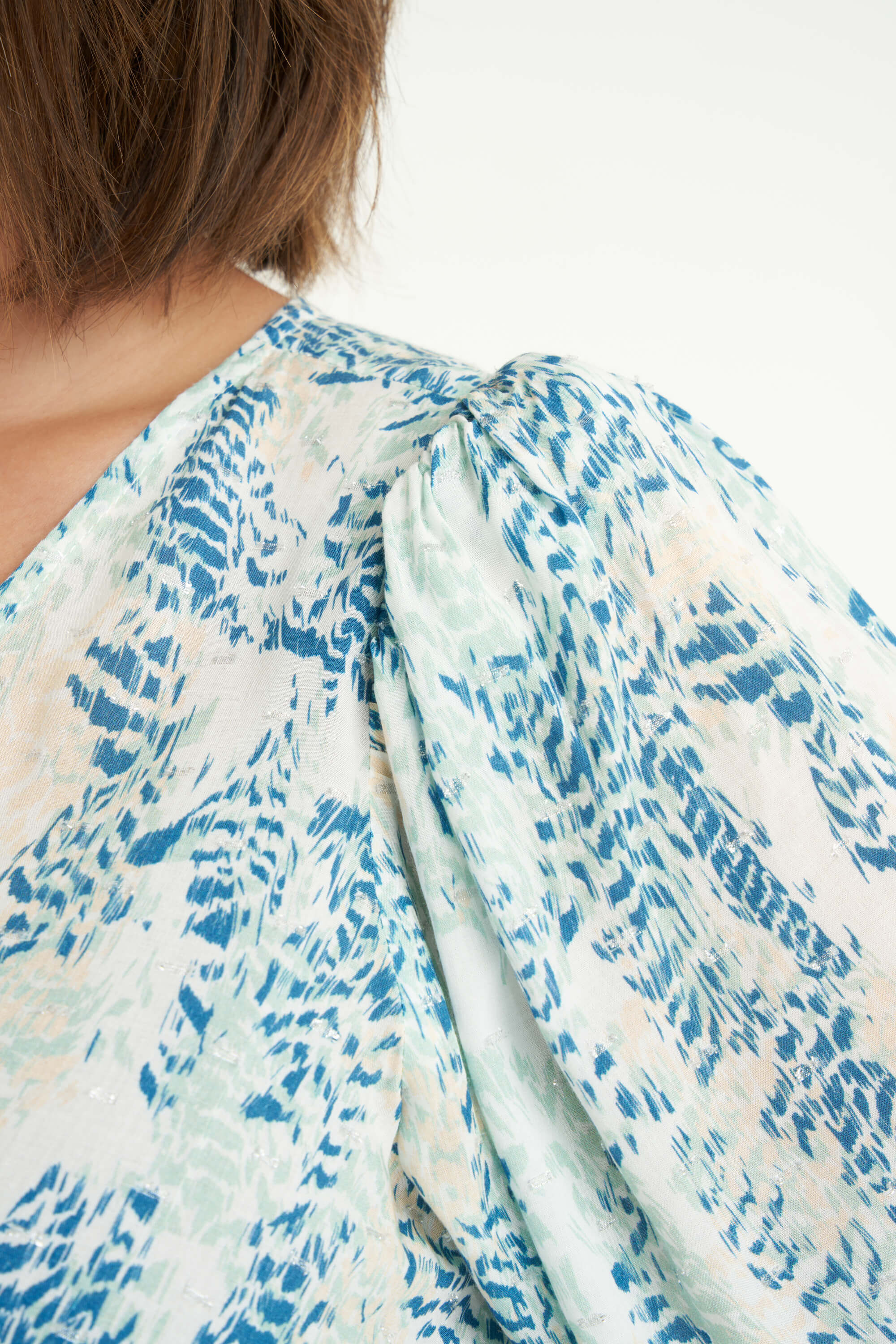 Wikkelblouse met print image number 5