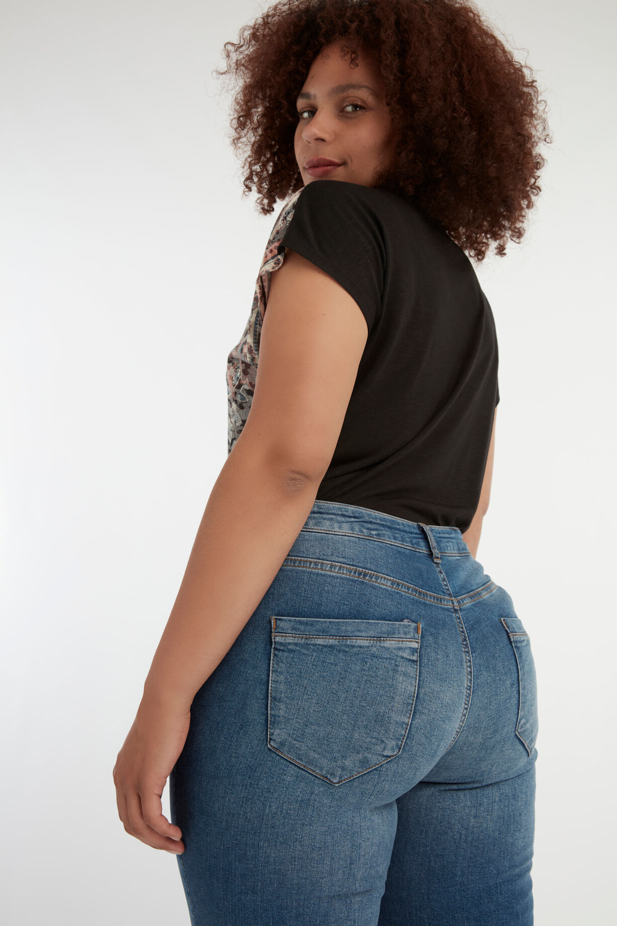 Flared high waist jeans image number 3