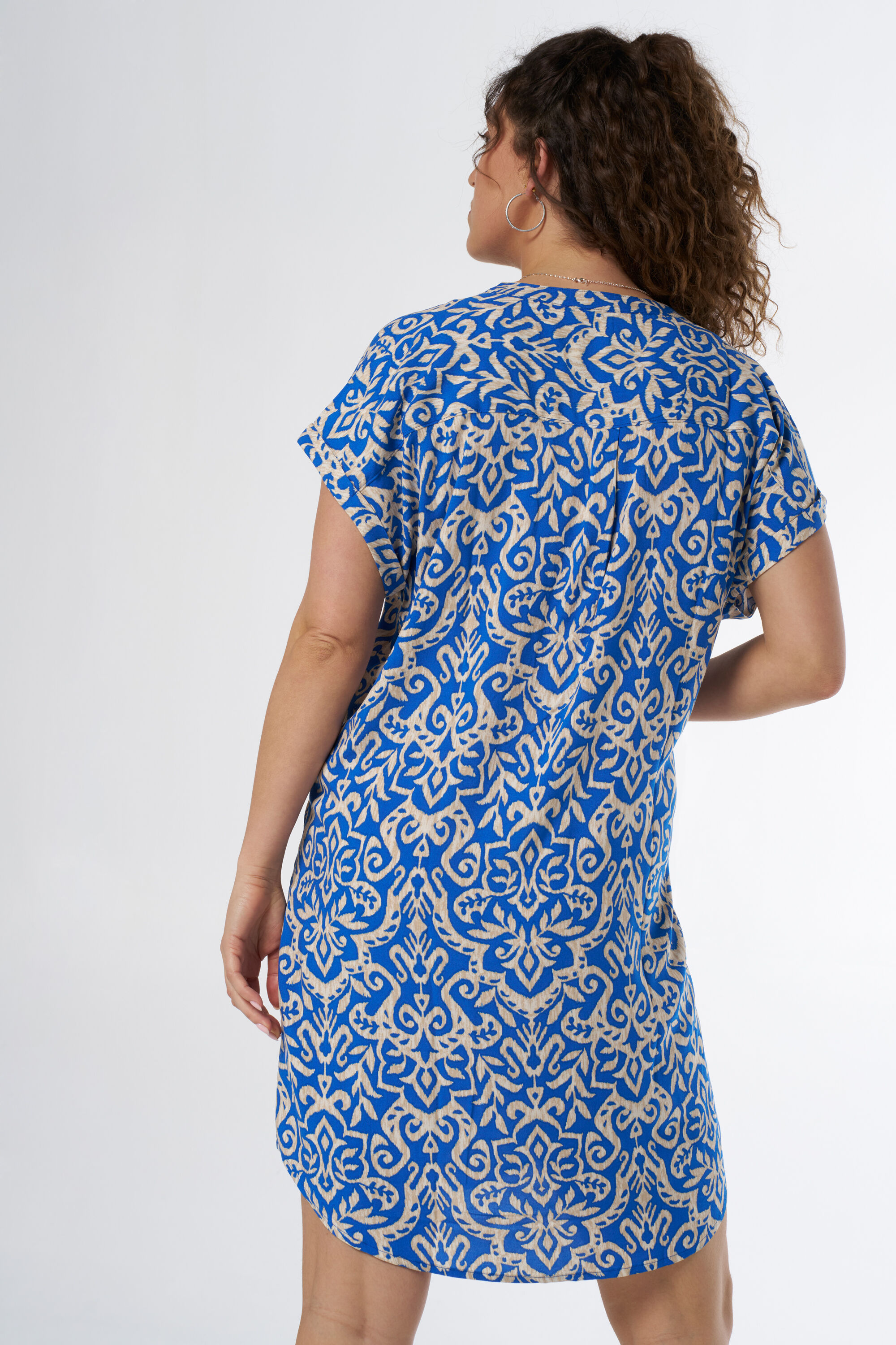 Ruimvallende jurk met print image number 3