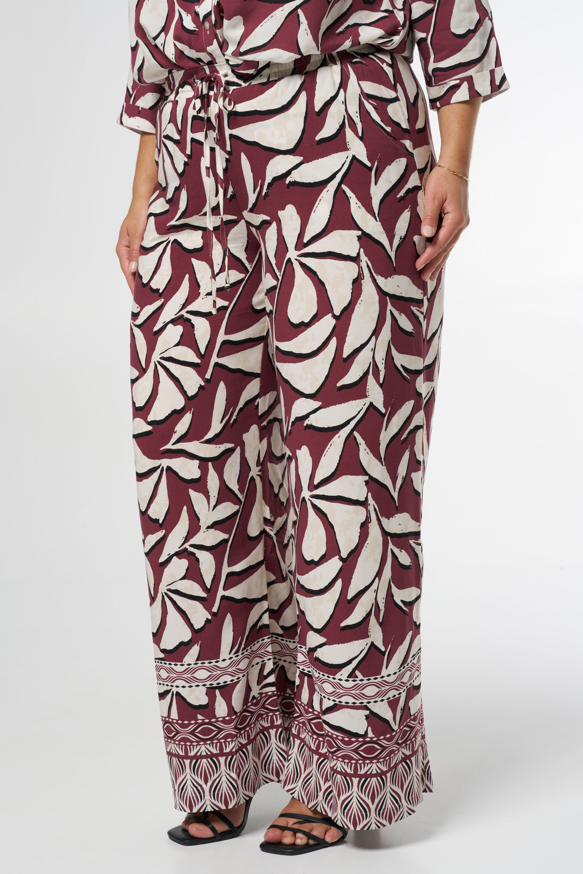 Broek met print image number 5