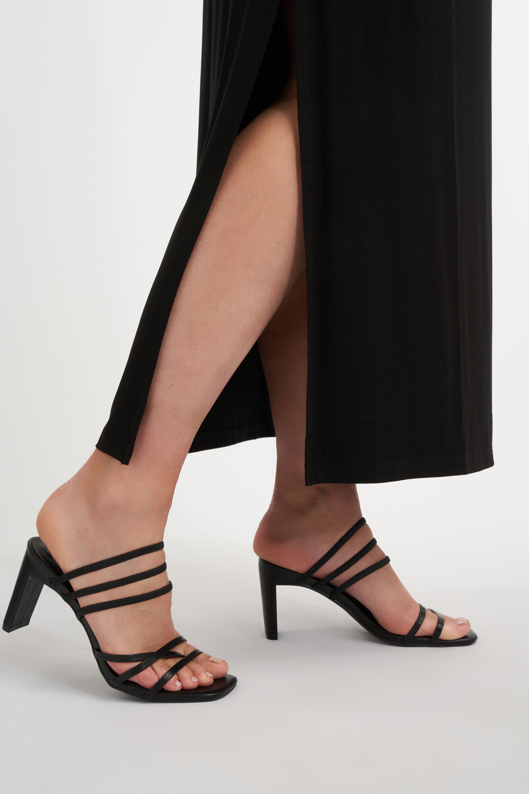 Lange rok met split image number 5