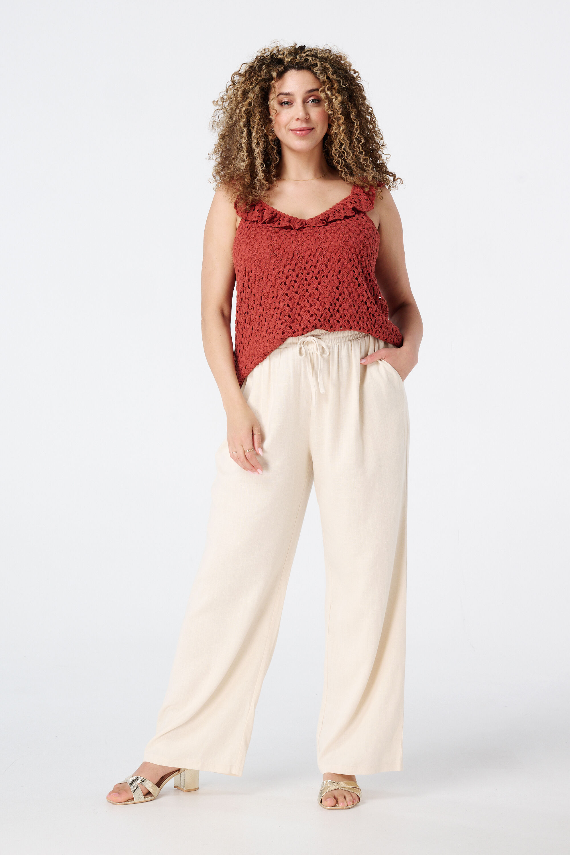 Gehaakte top met ruffle details image number 5