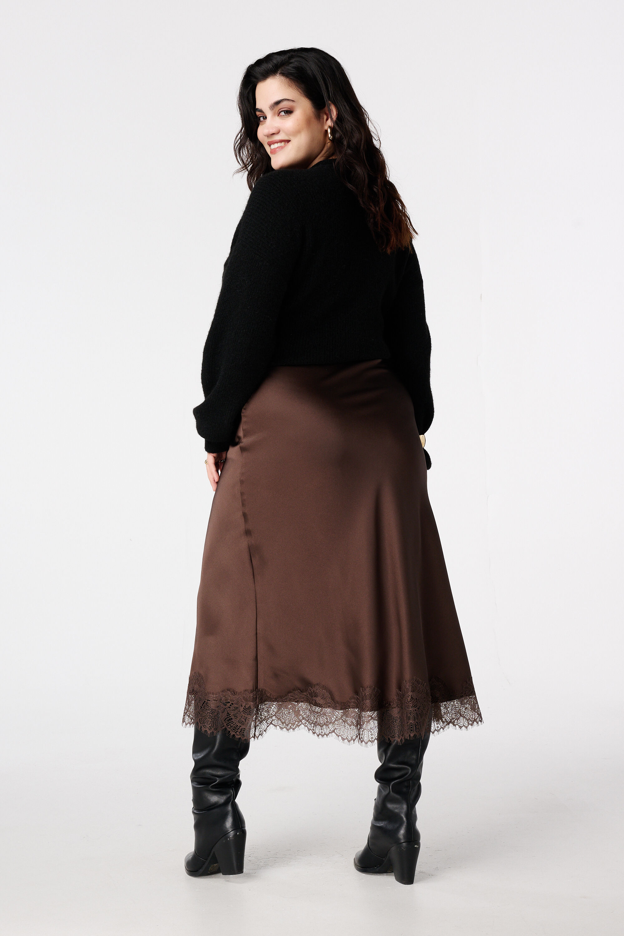 Satijnen rok met kant detail image number 3