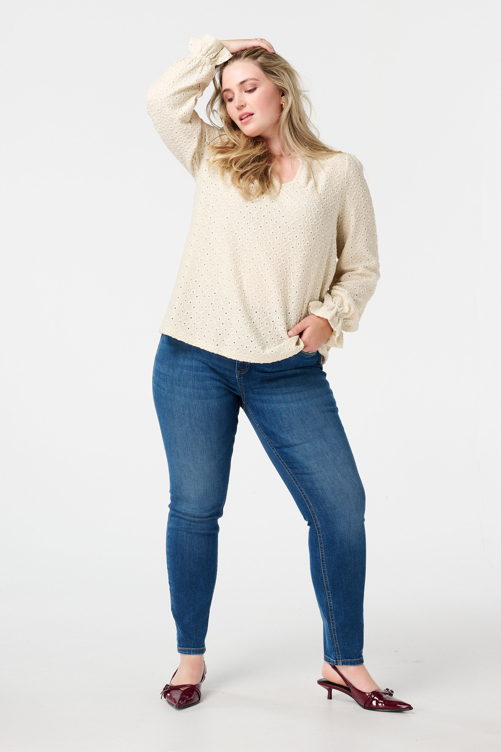  Top met broderie image number 5