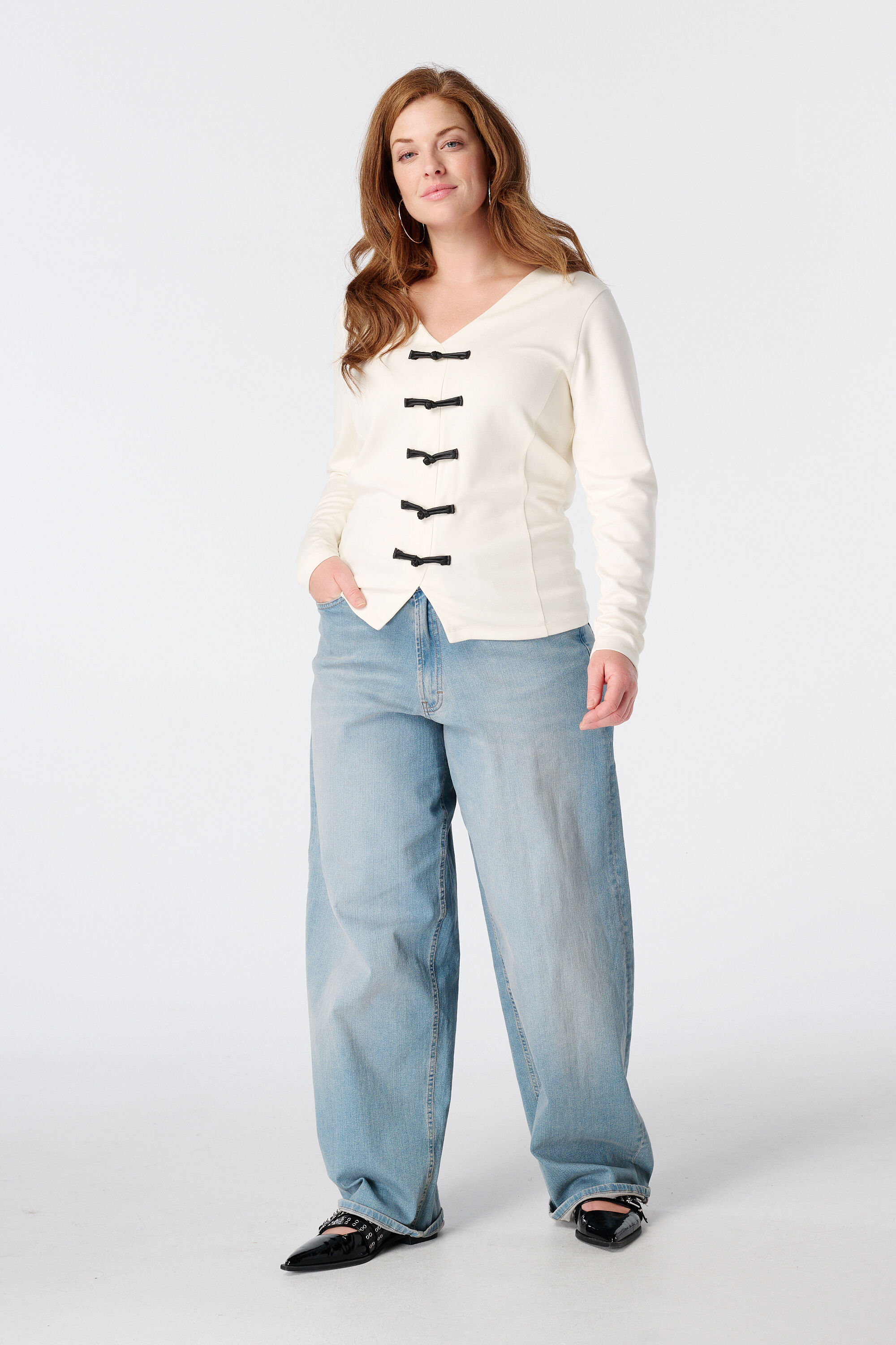 Top met sierlijke sluiting image number 5