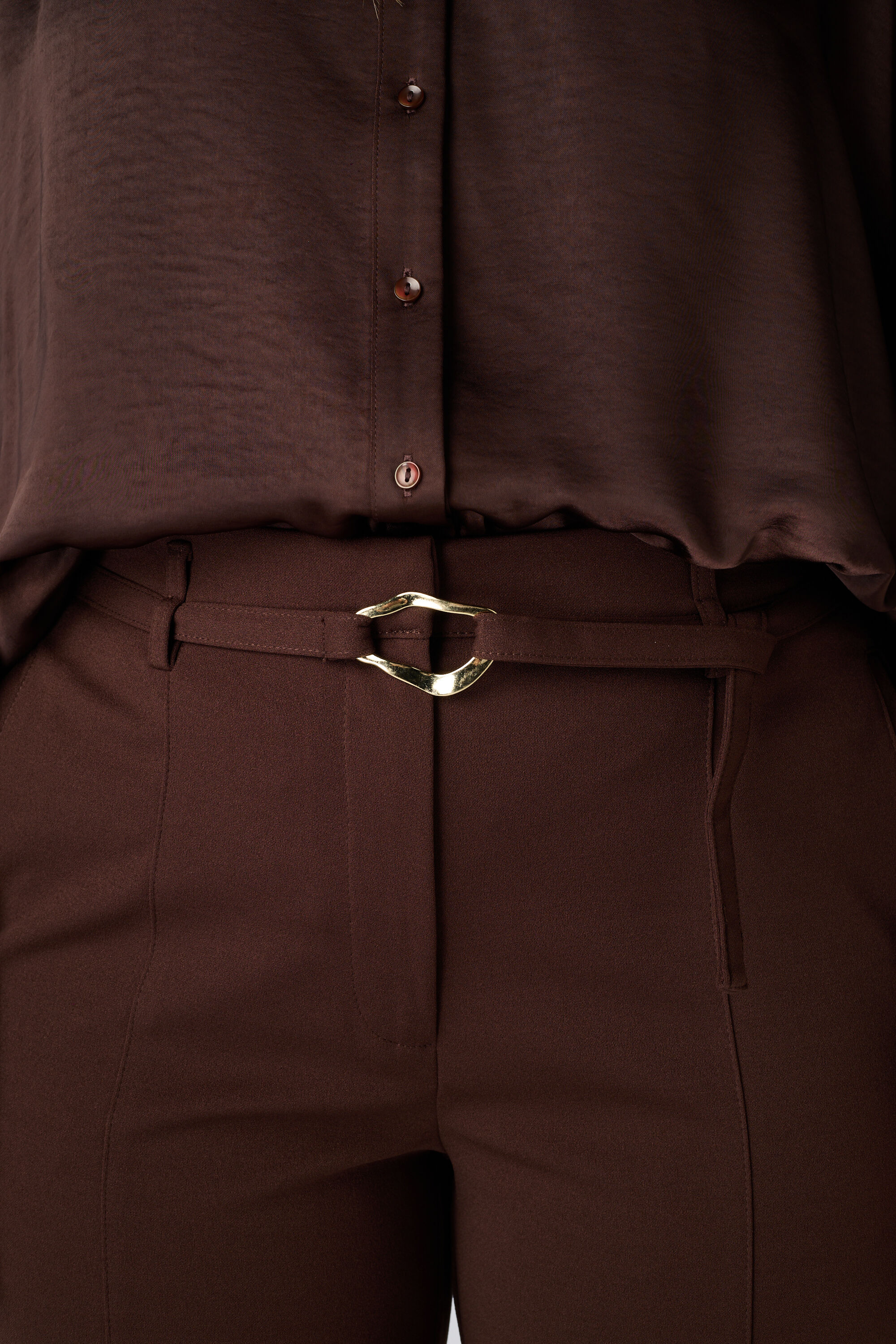 Rechte pantalon met ceintuur image number 4