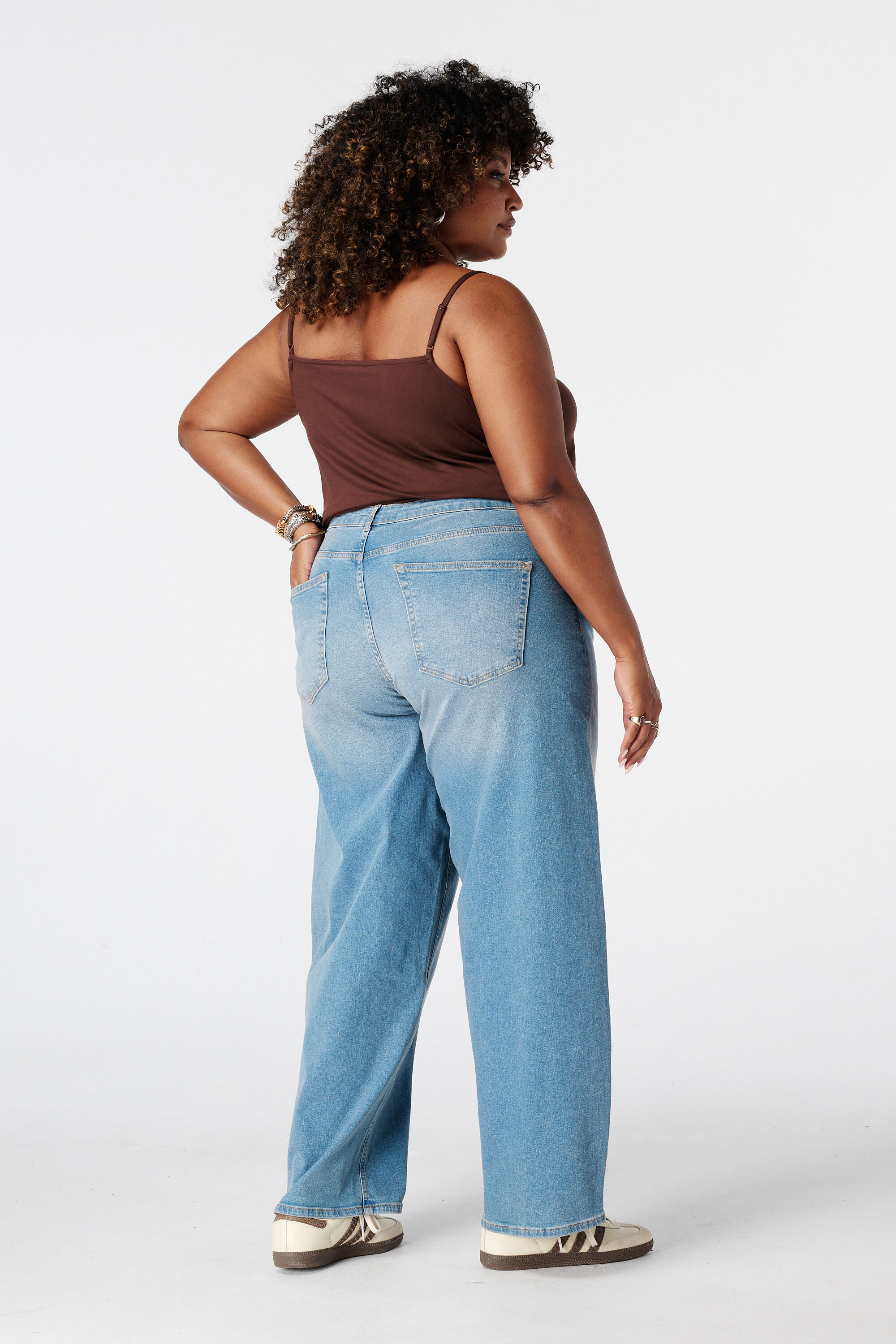 Wide leg jeans image number 3