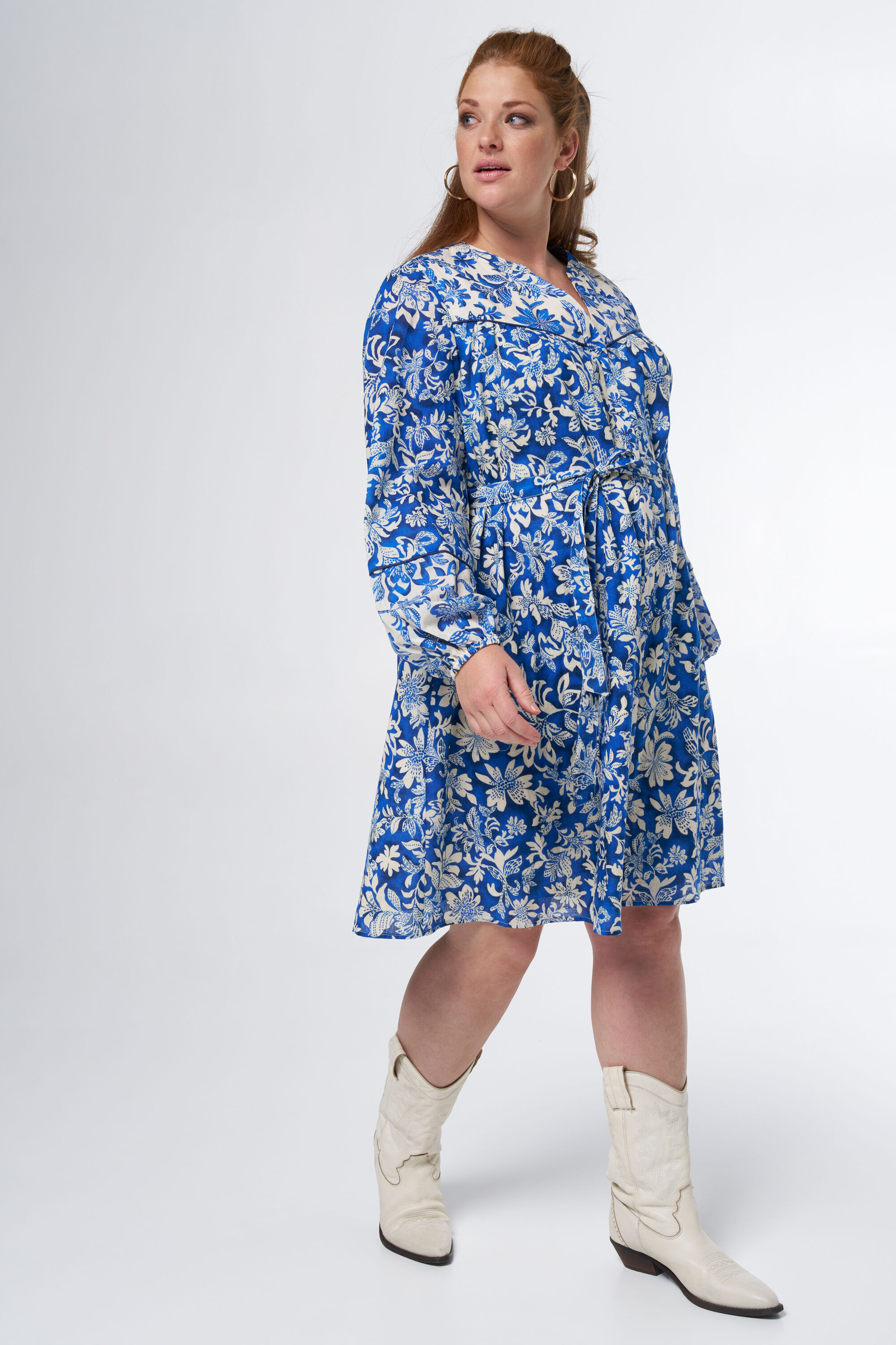 Jurk met print en ceintuur image number 5