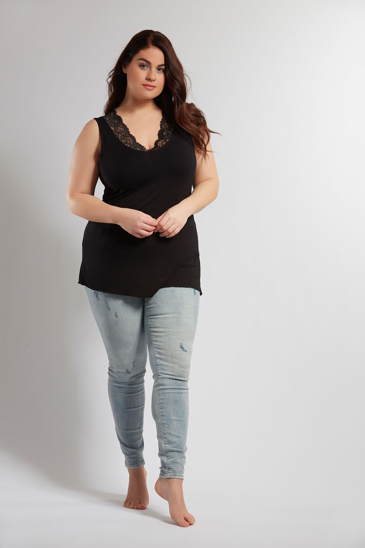 Mouwloze top met kant image number 3