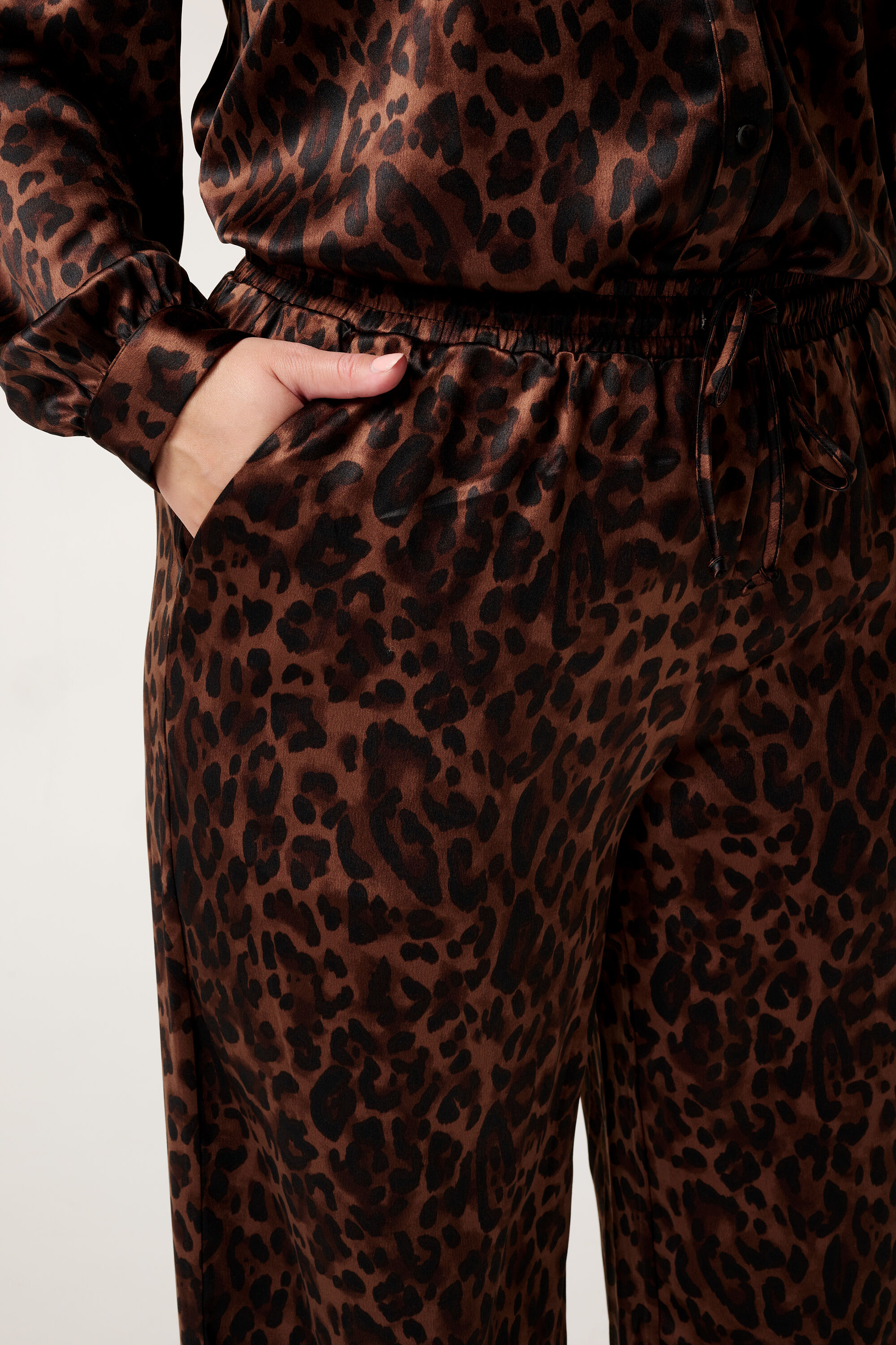 Panterbroek met strikkoord image number 4