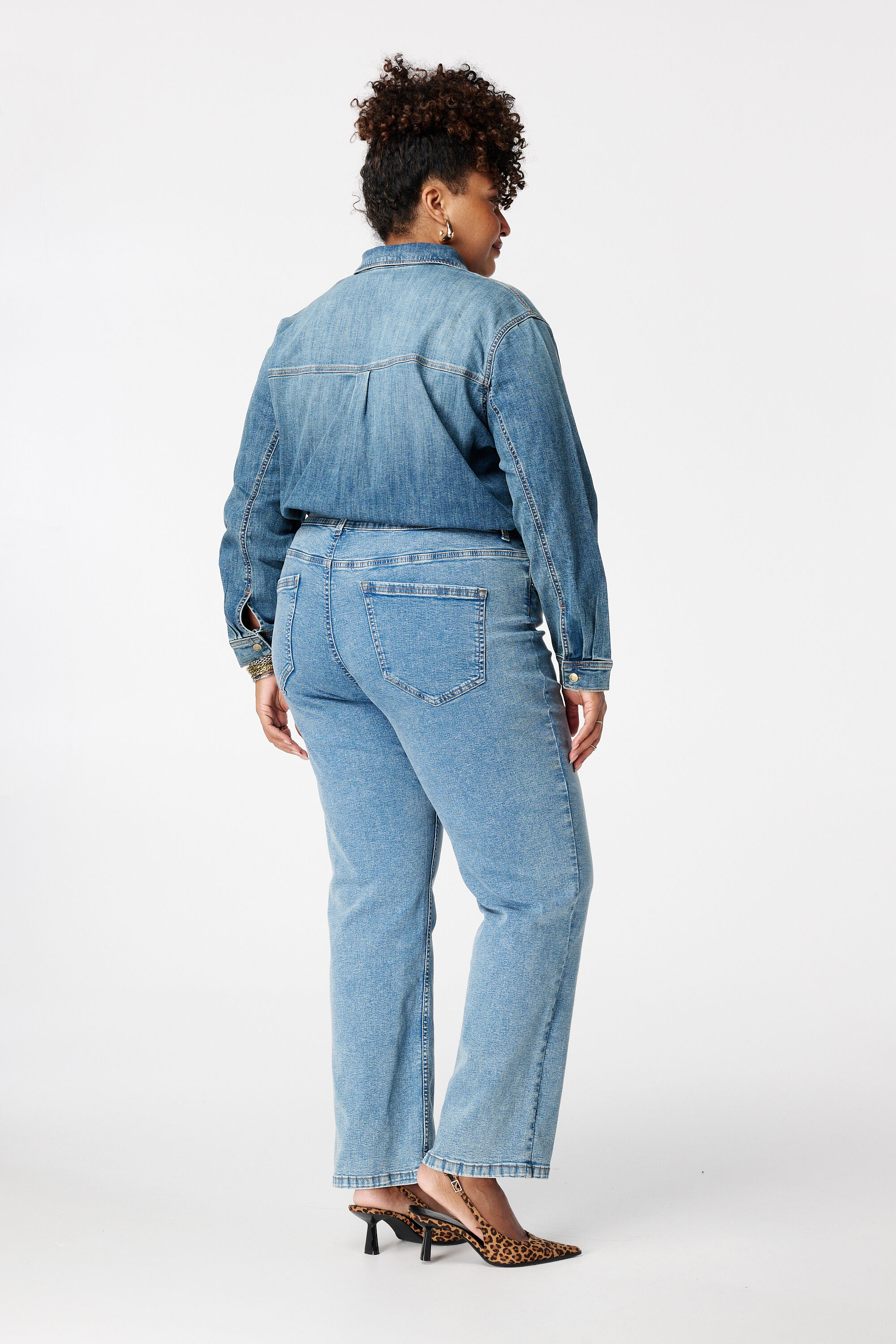 Straight leg jeans LILY image number 3