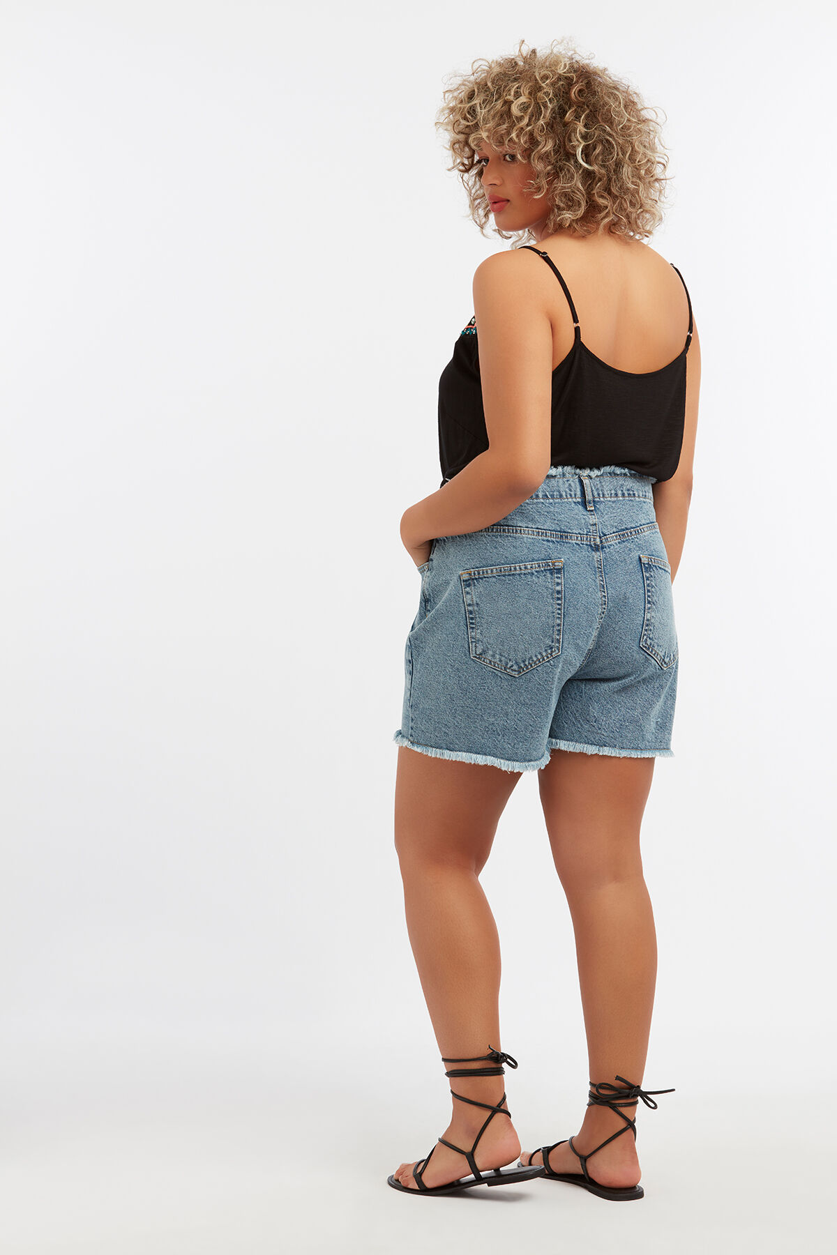 Top met embroidery image number 6