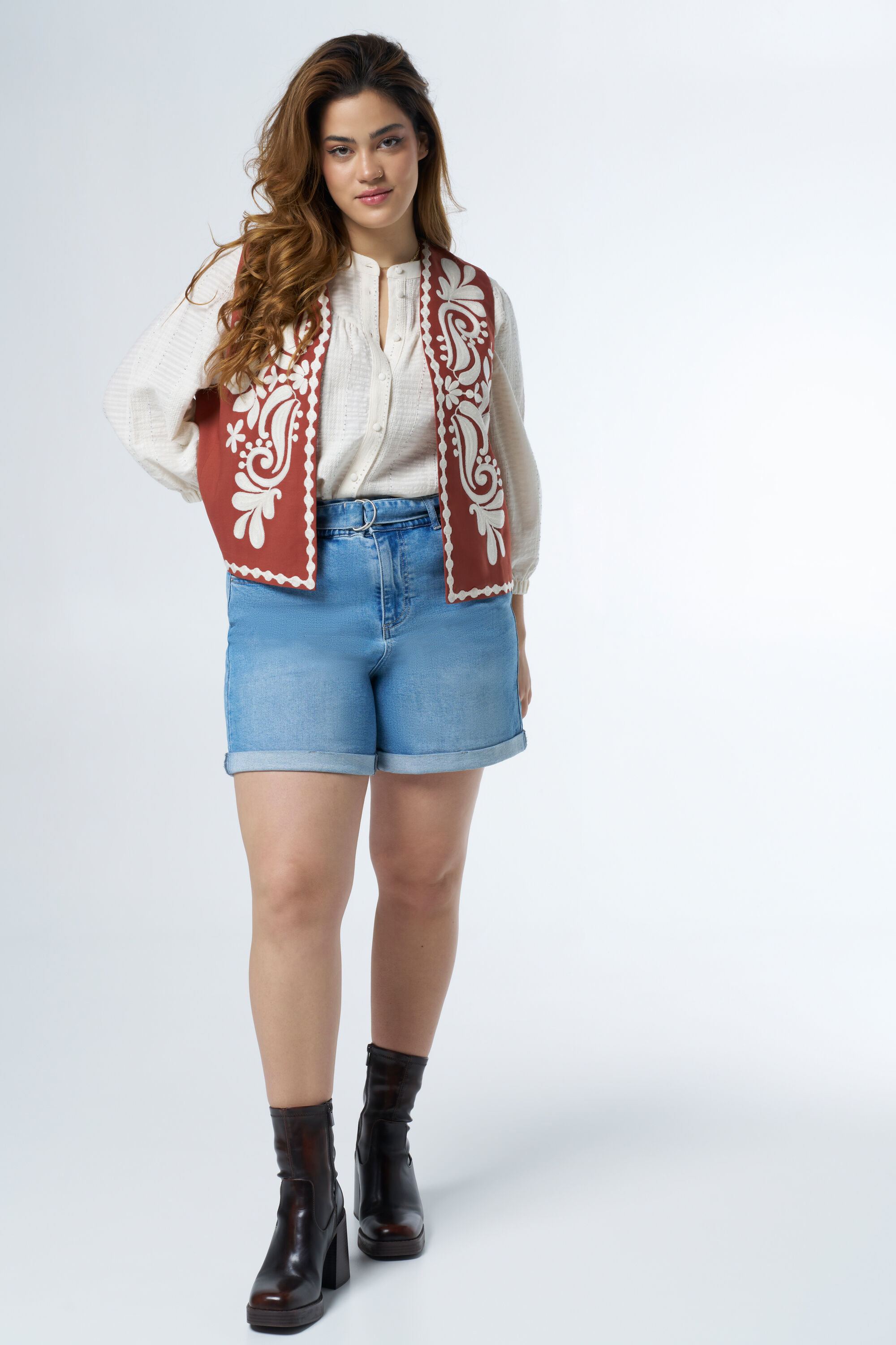 Gilet met borduursels image number 5