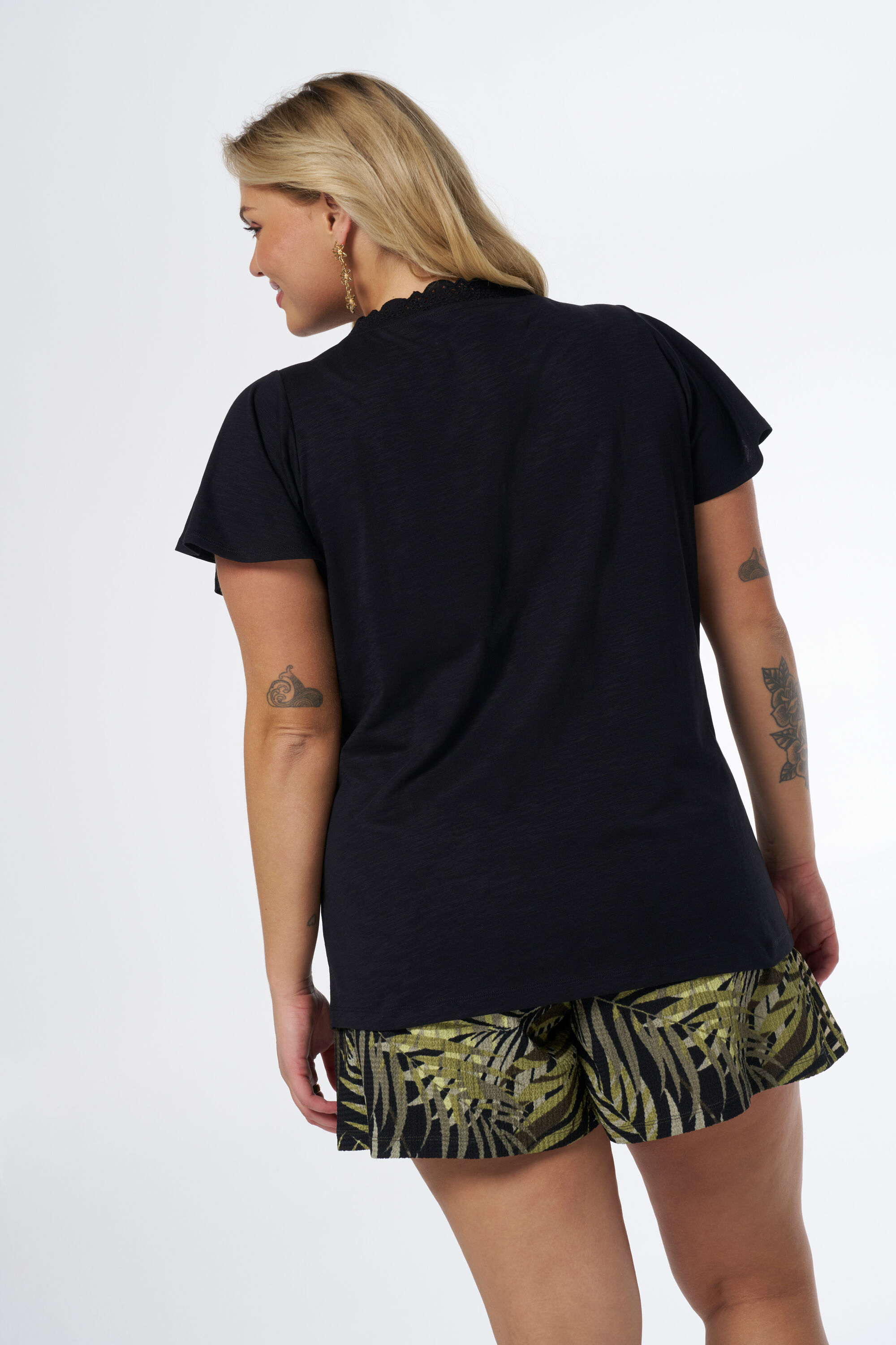 T-shirt met broderie details image number 3