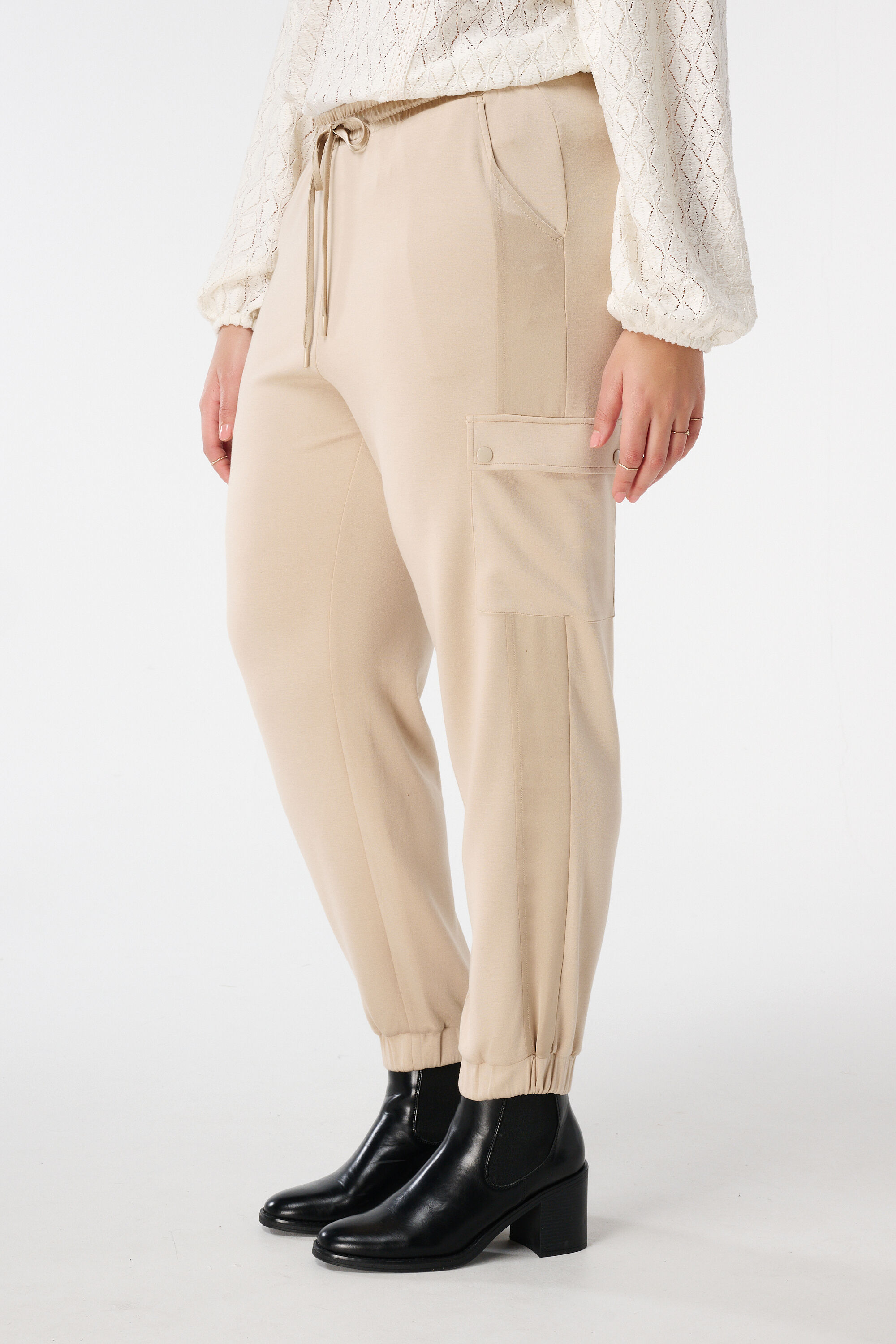 Sweatbroek met zakken image number 5