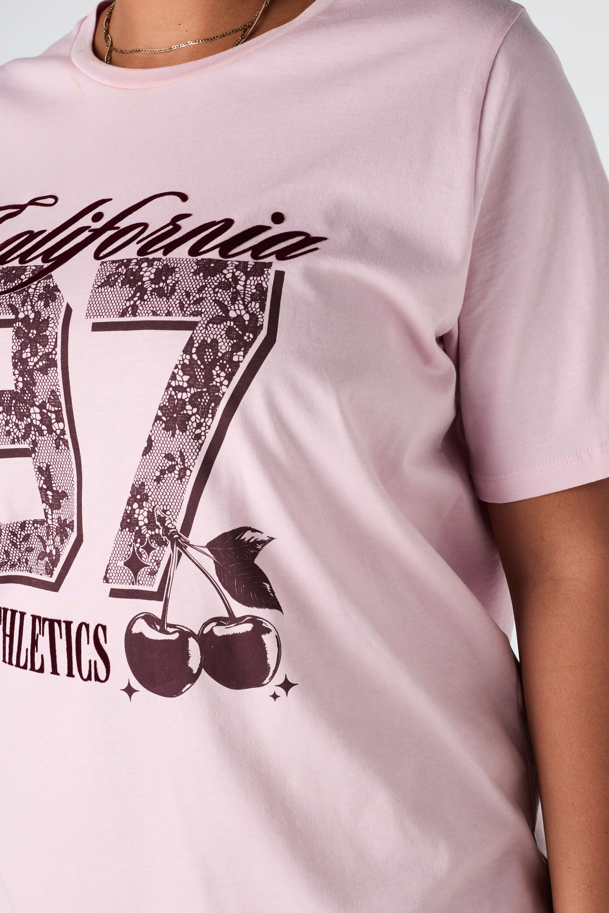 T-shirt met kanten artwork image number 6