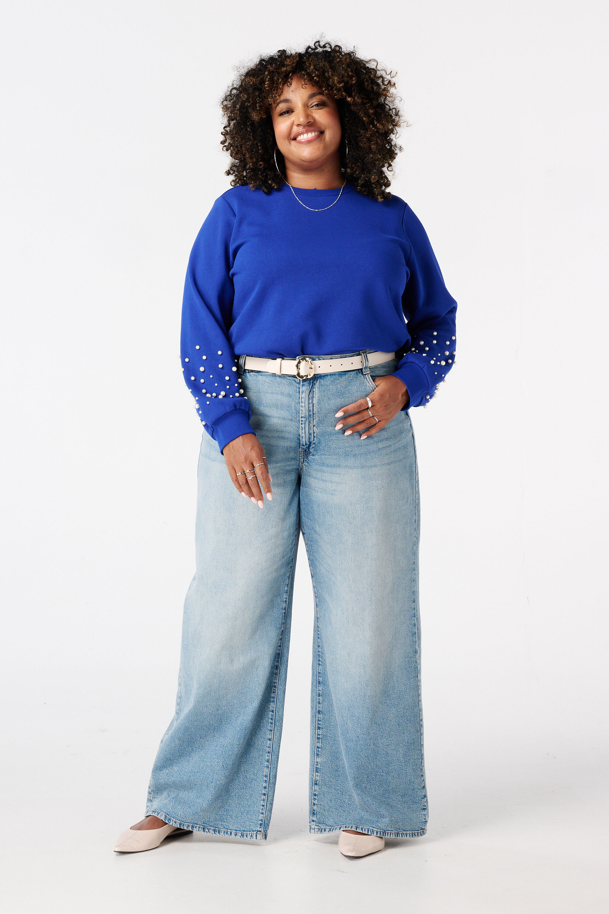 Sweater met parel detail image number 5