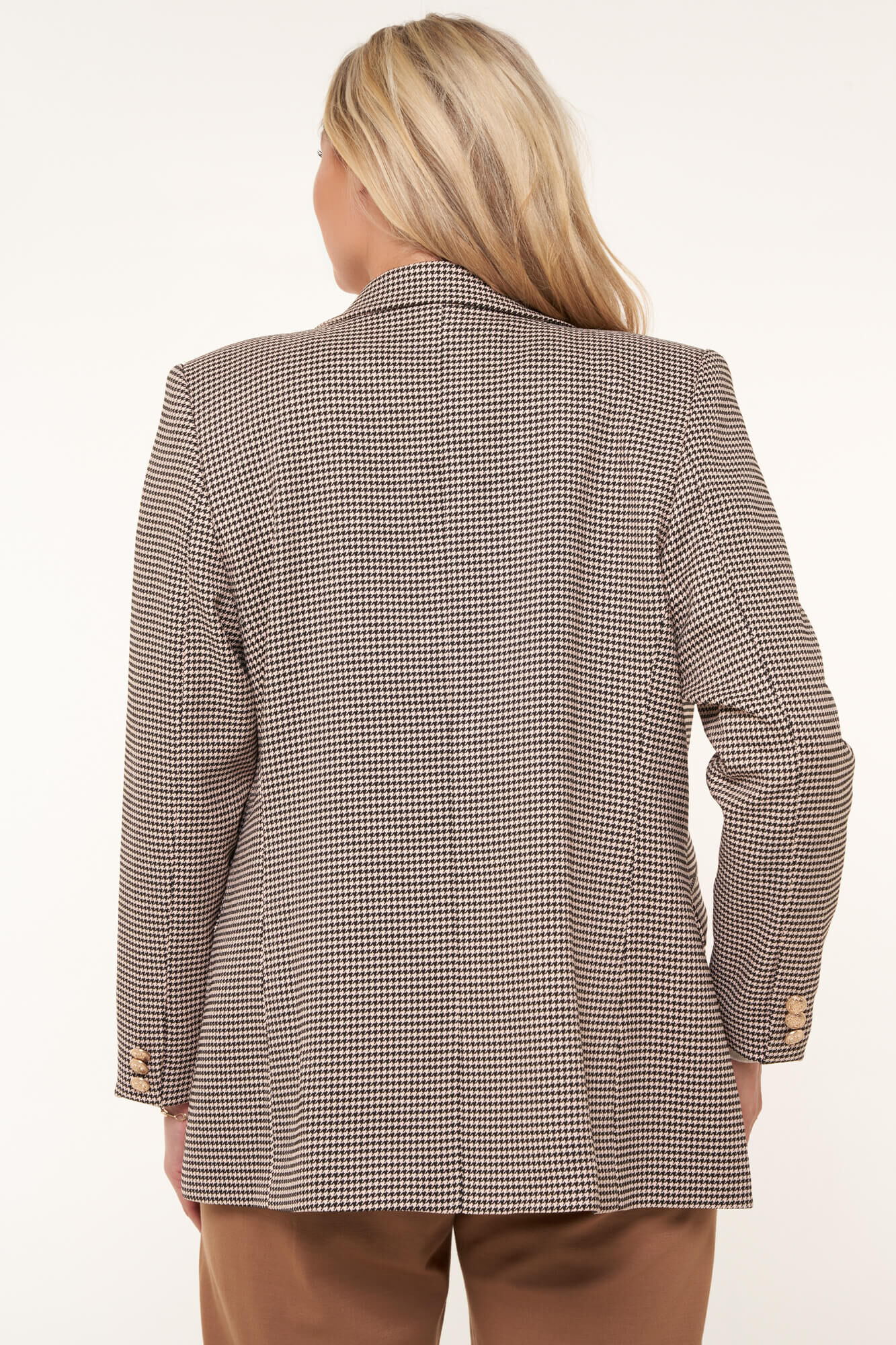 Blazer image number 4