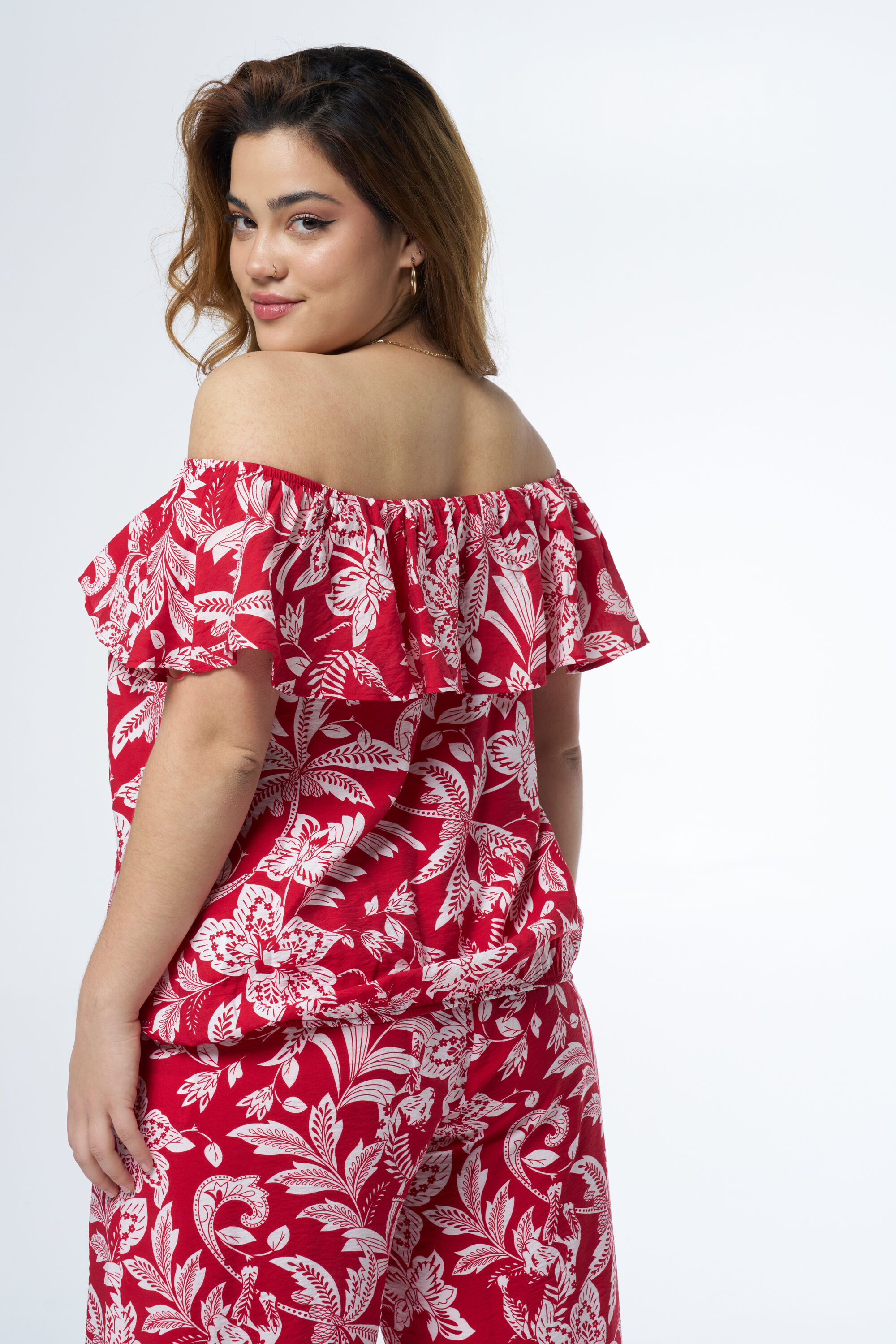 Off-shoulder top met print image number 3