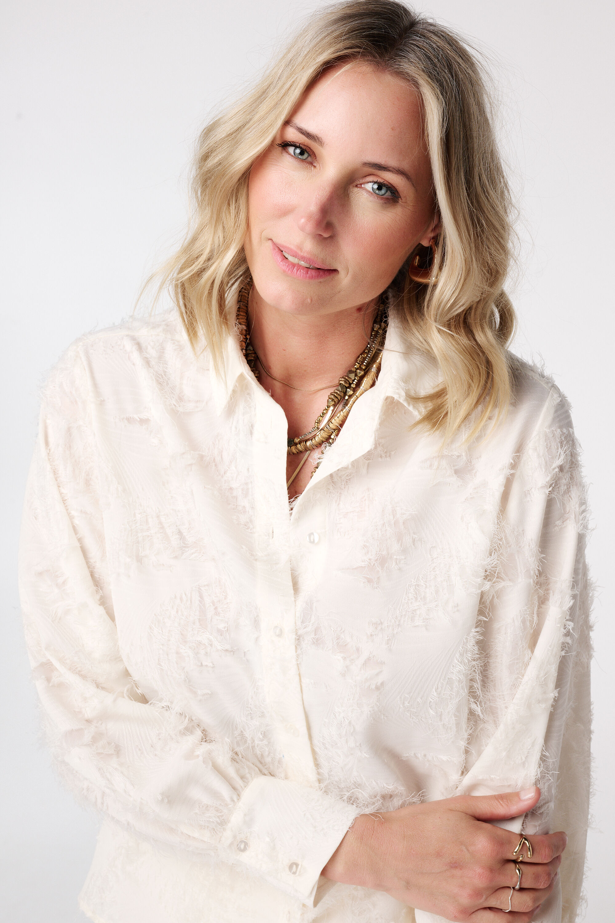 Fluffy blouse image number 4