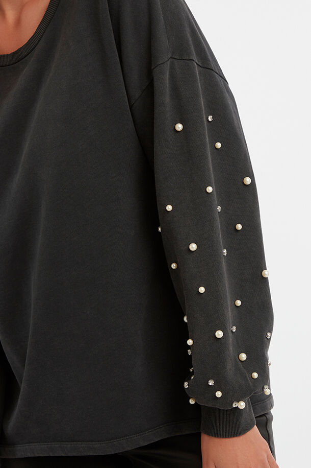 Washed sweater image number 5