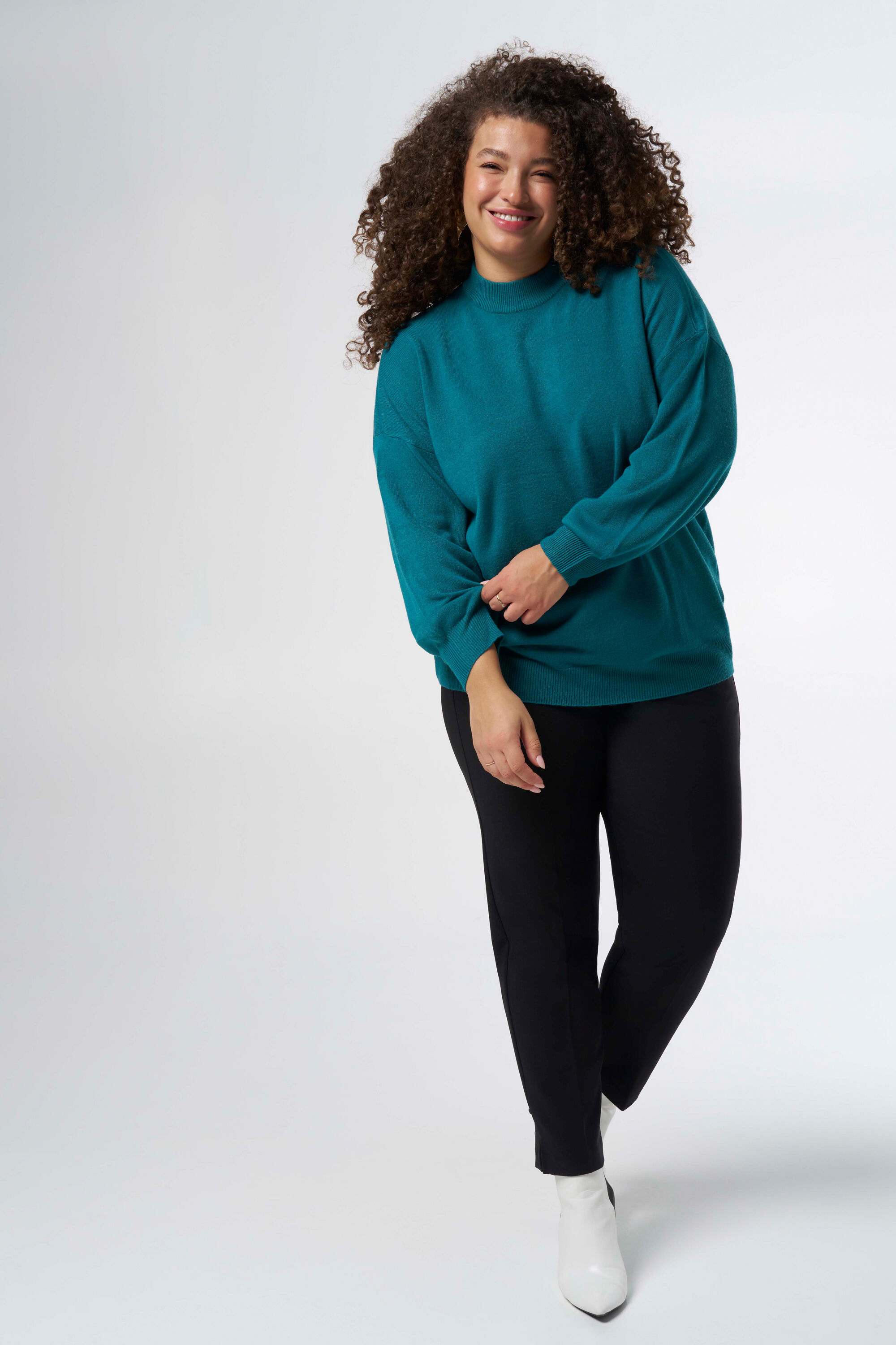 Fijn gebreide trui image number 5