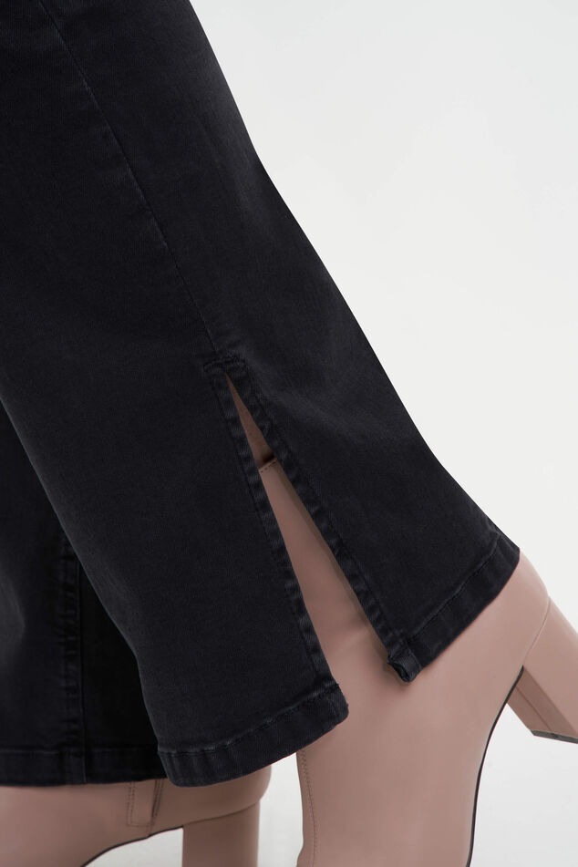 High waist jeans met split image number 5