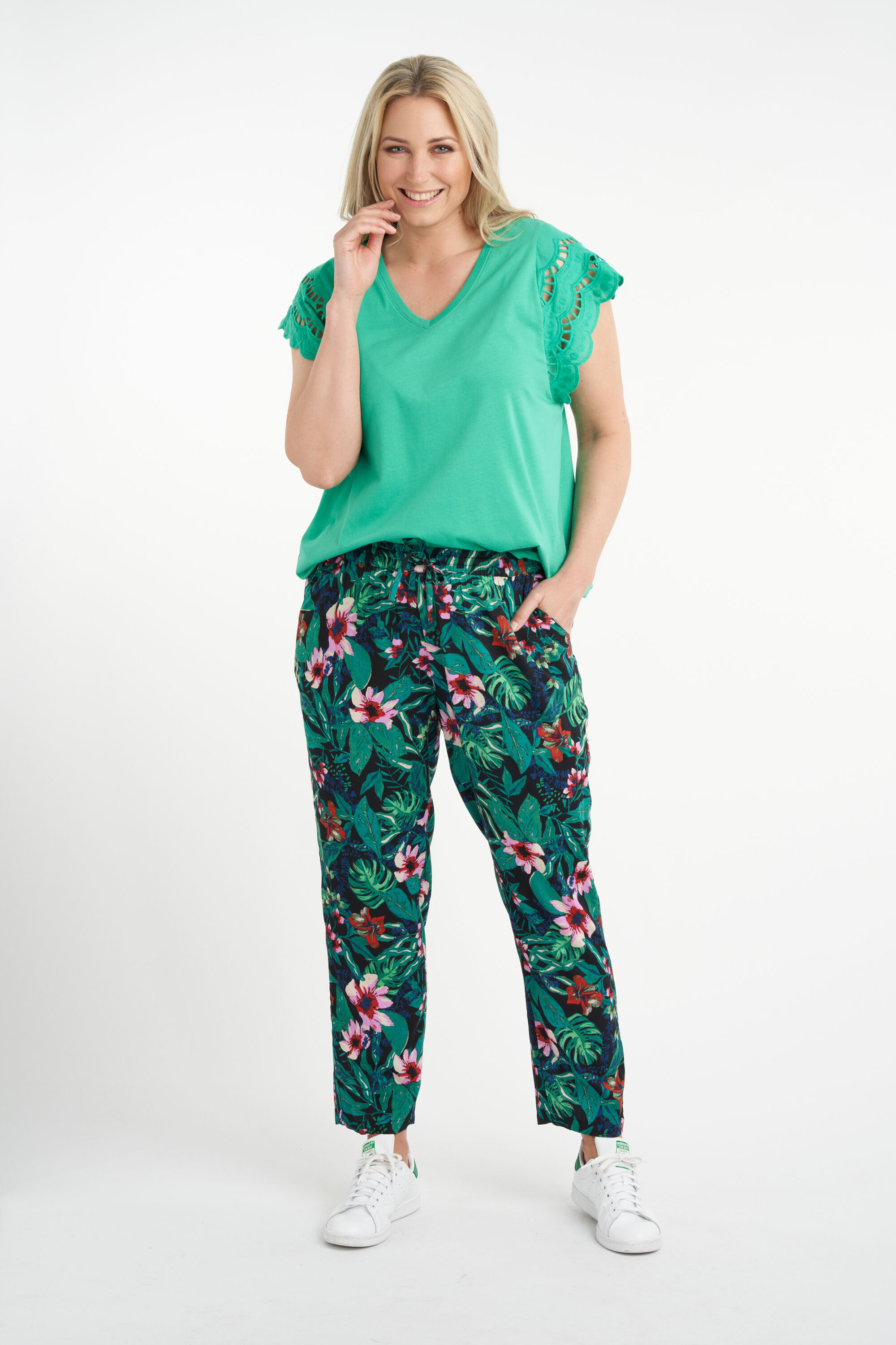 Losvallende broek image number 6