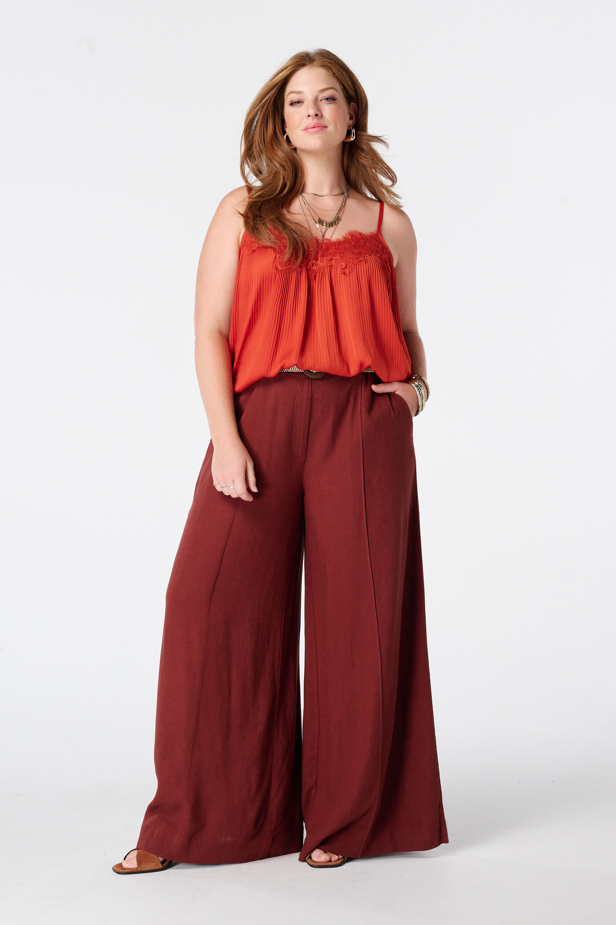 Mouwloze blouse met kant image number 5