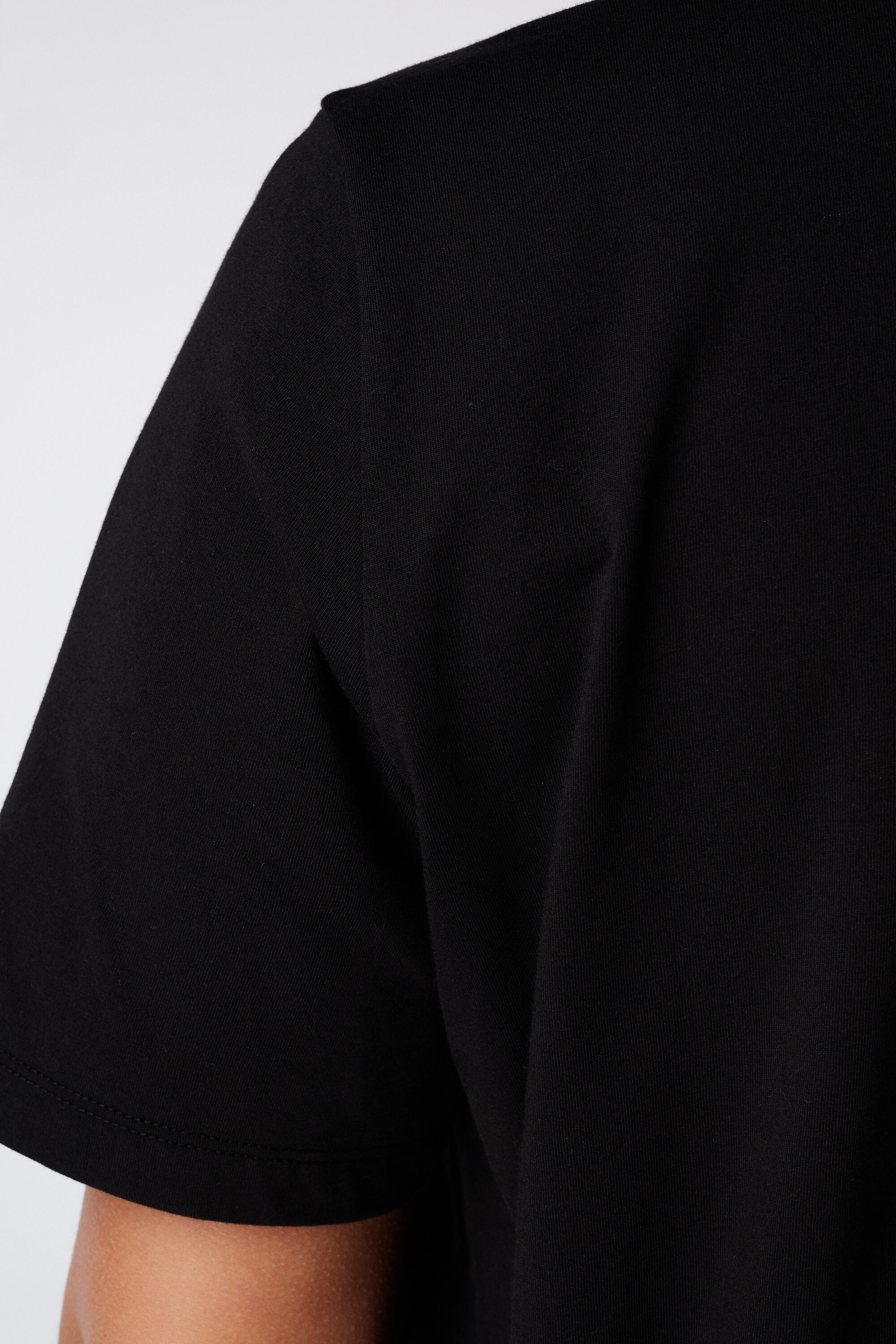 Basic T-shirt image number 6