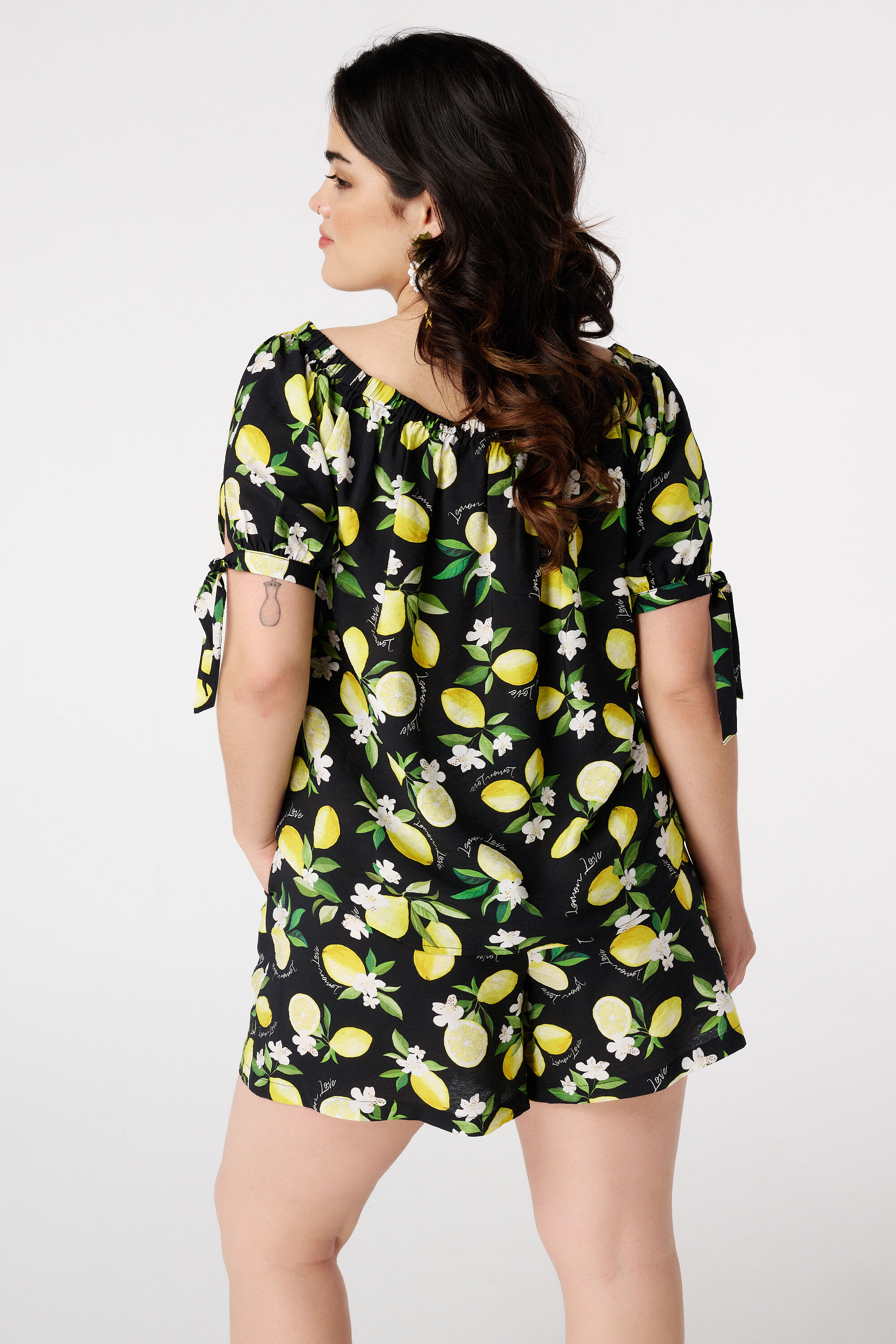 Off-shoulder blouse met print image number 3