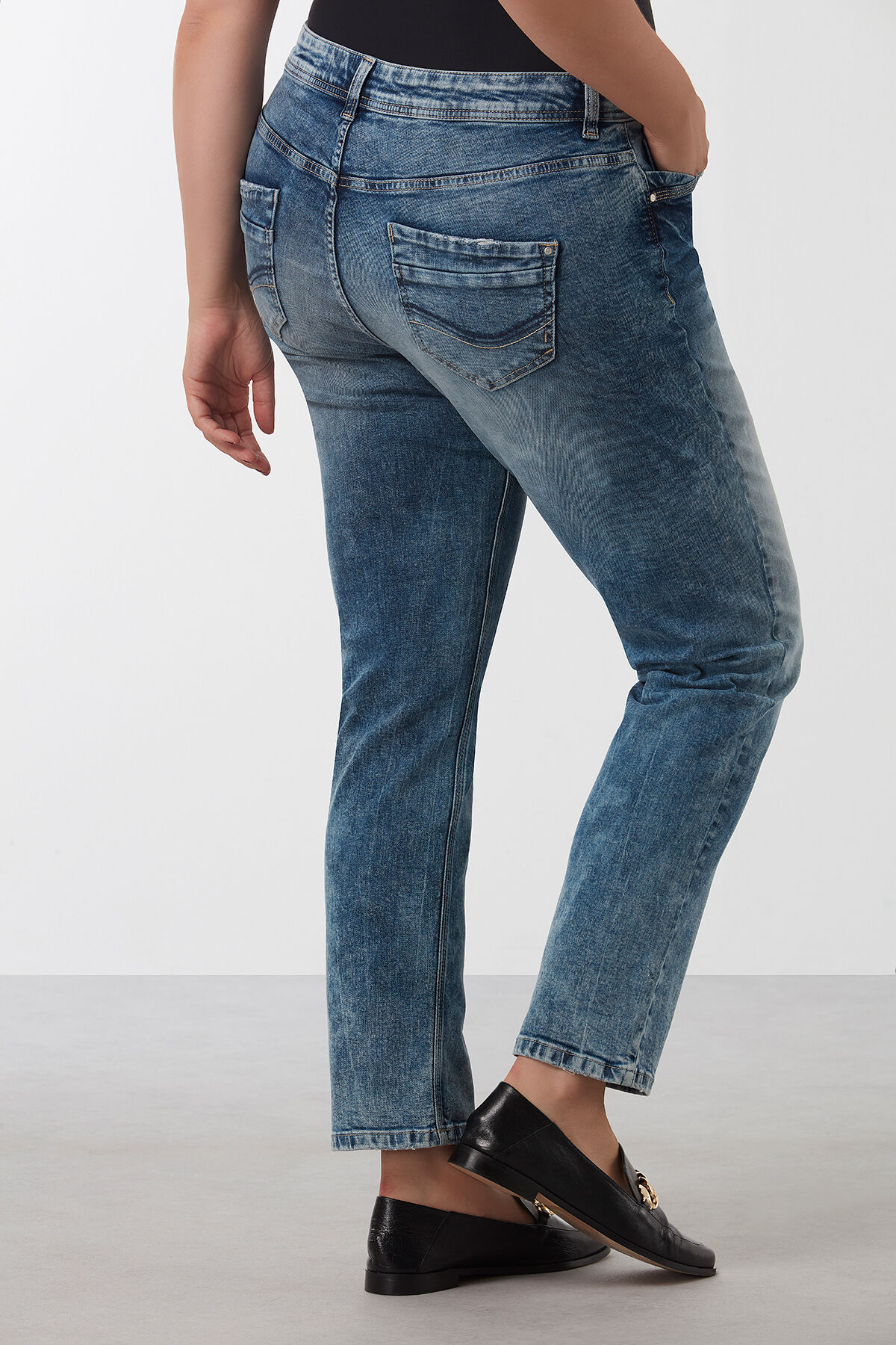 Loose leg jeans ROSE image number 3
