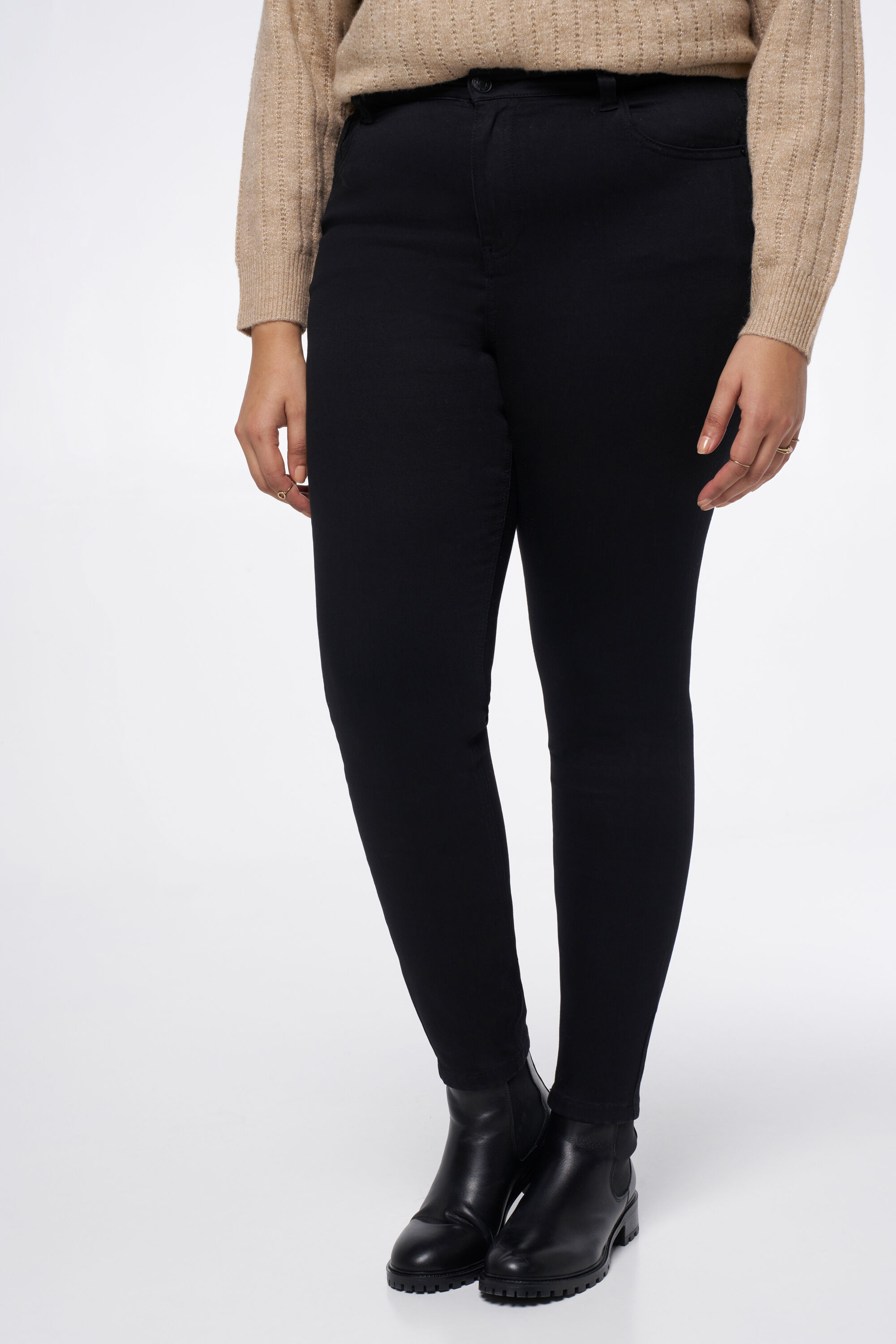 Skinny leg high waist jeans CHERRY image number 5