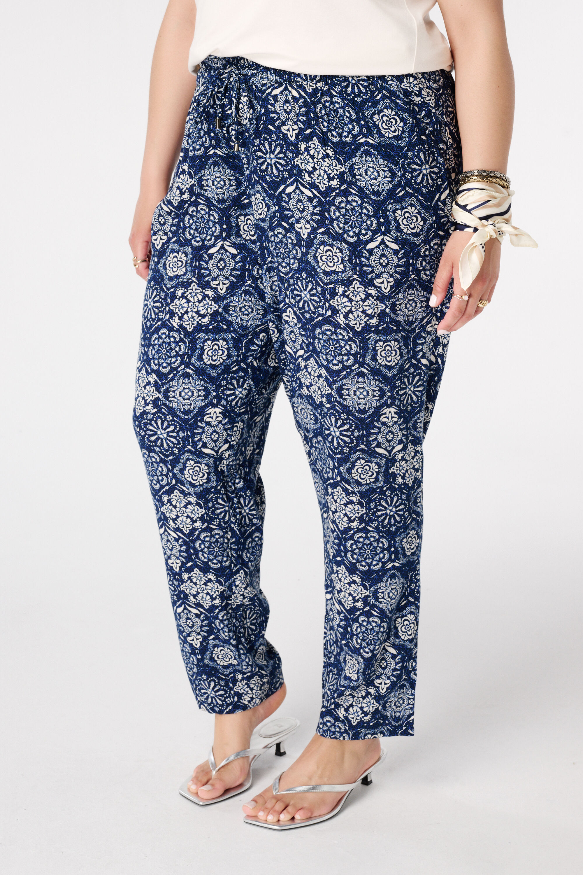 Straight leg broek met print image number 5