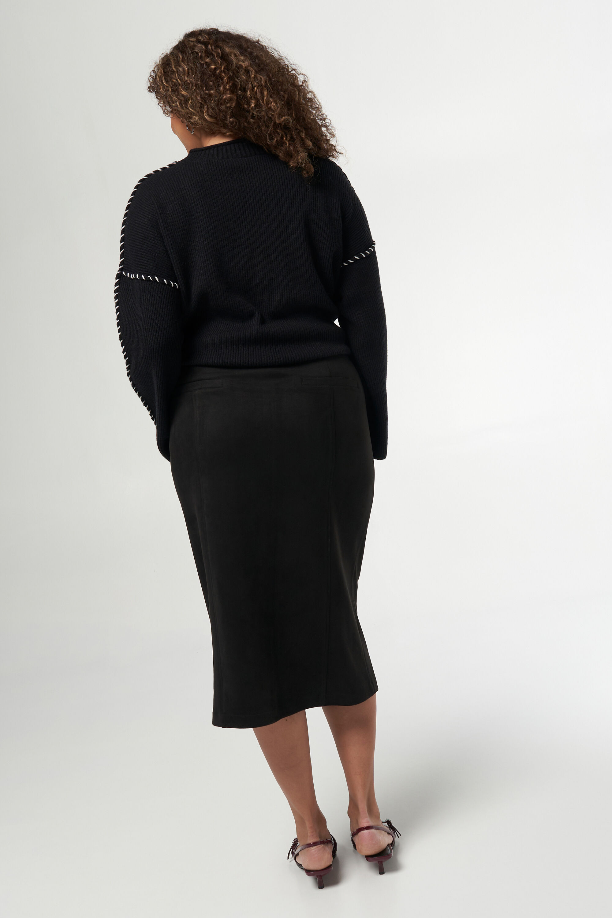 Suede look rok image number 3